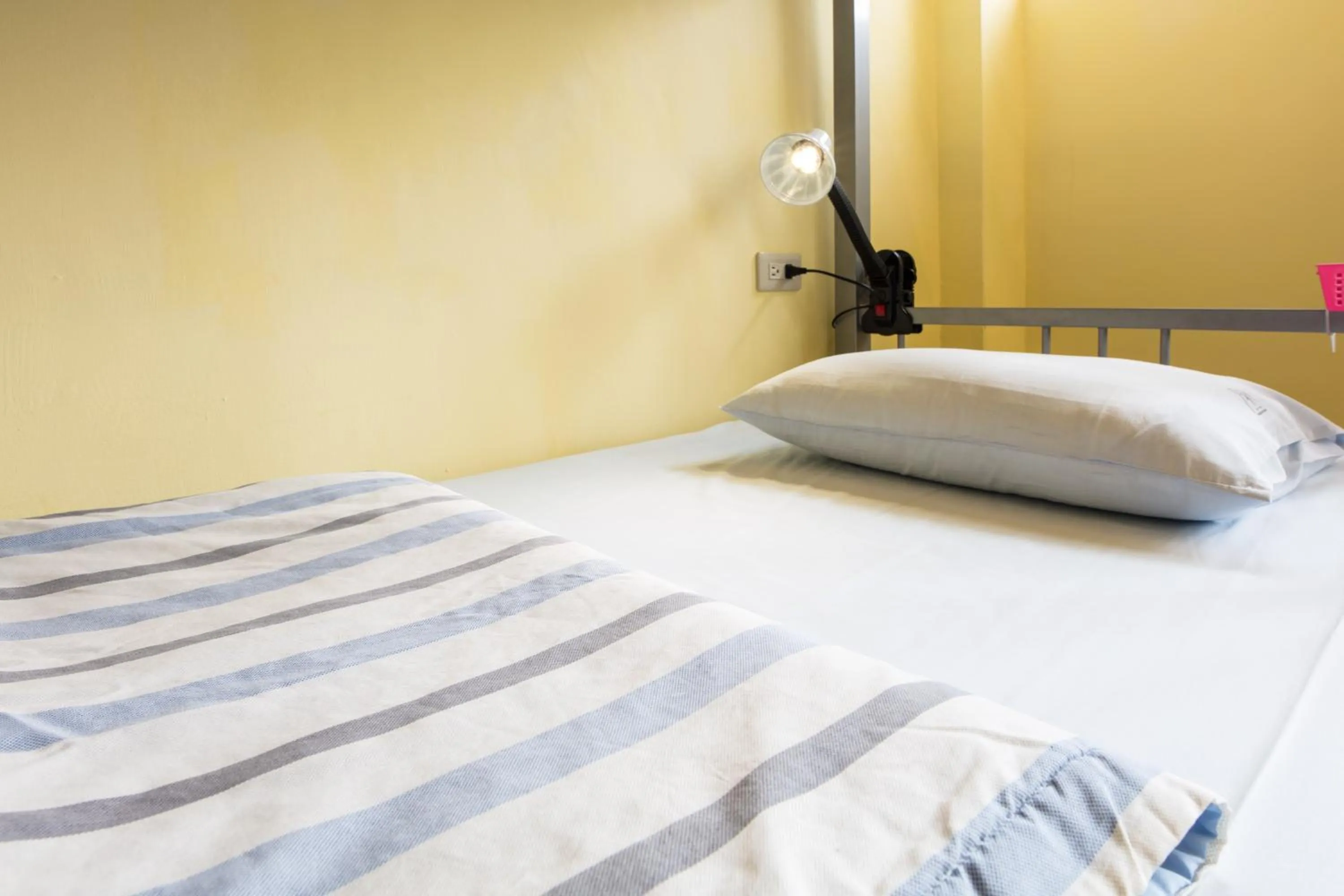 Bed in 6-Bed Mixed Dormitory Room in On My Way - Taipei Hostel