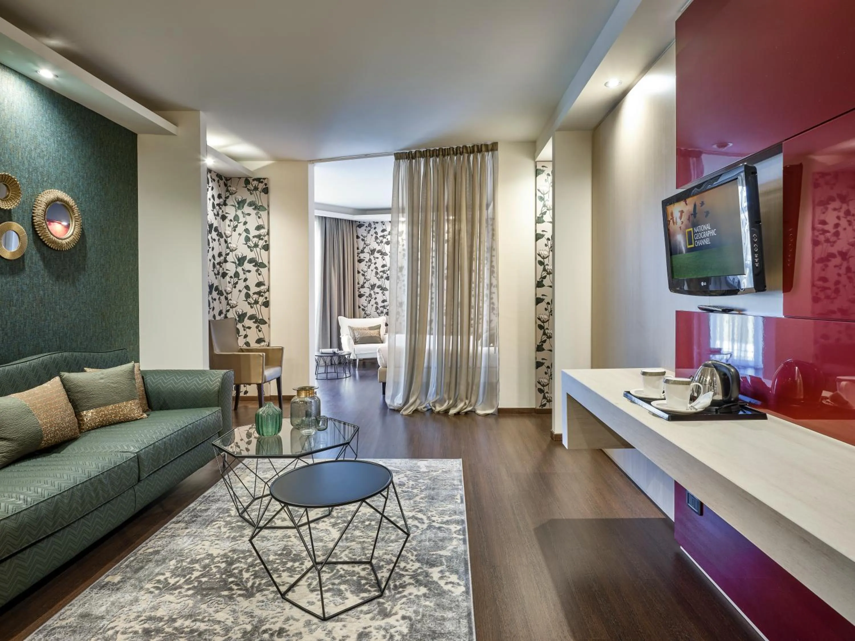 TV and multimedia in Winter Garden Hotel Bergamo Airport