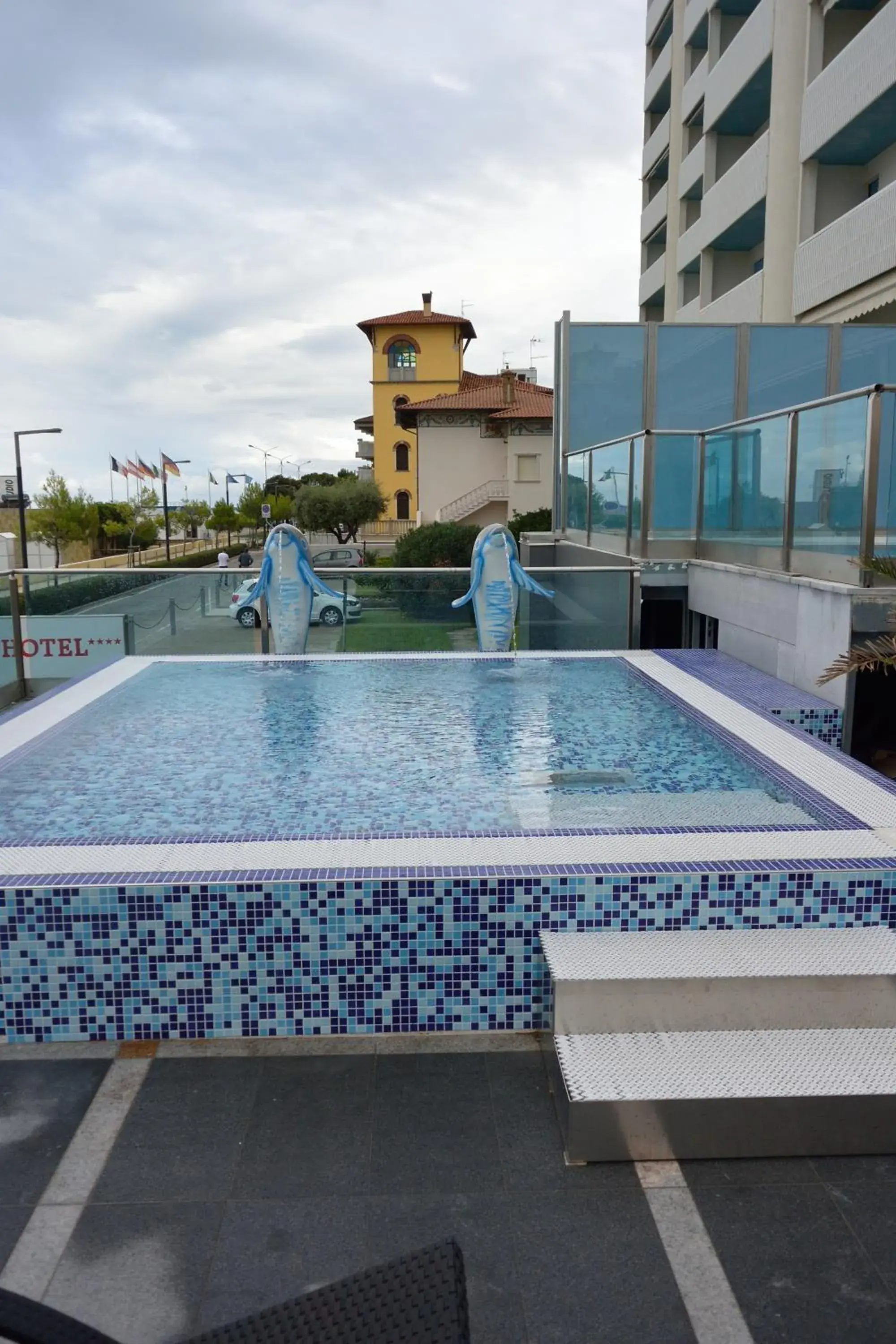 Day, Swimming Pool in Hotel Columbus