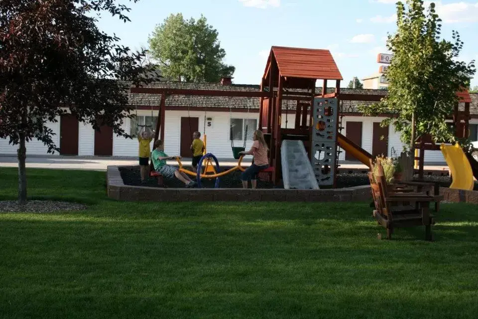 Property Building in Covered Wagon Motel Lusk WY