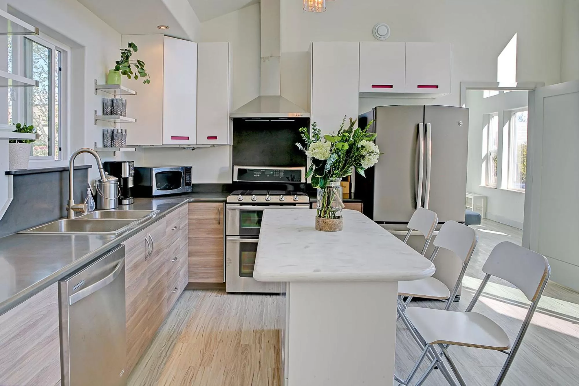 Kitchen or kitchenette, Kitchen/Kitchenette in The Vue B&B