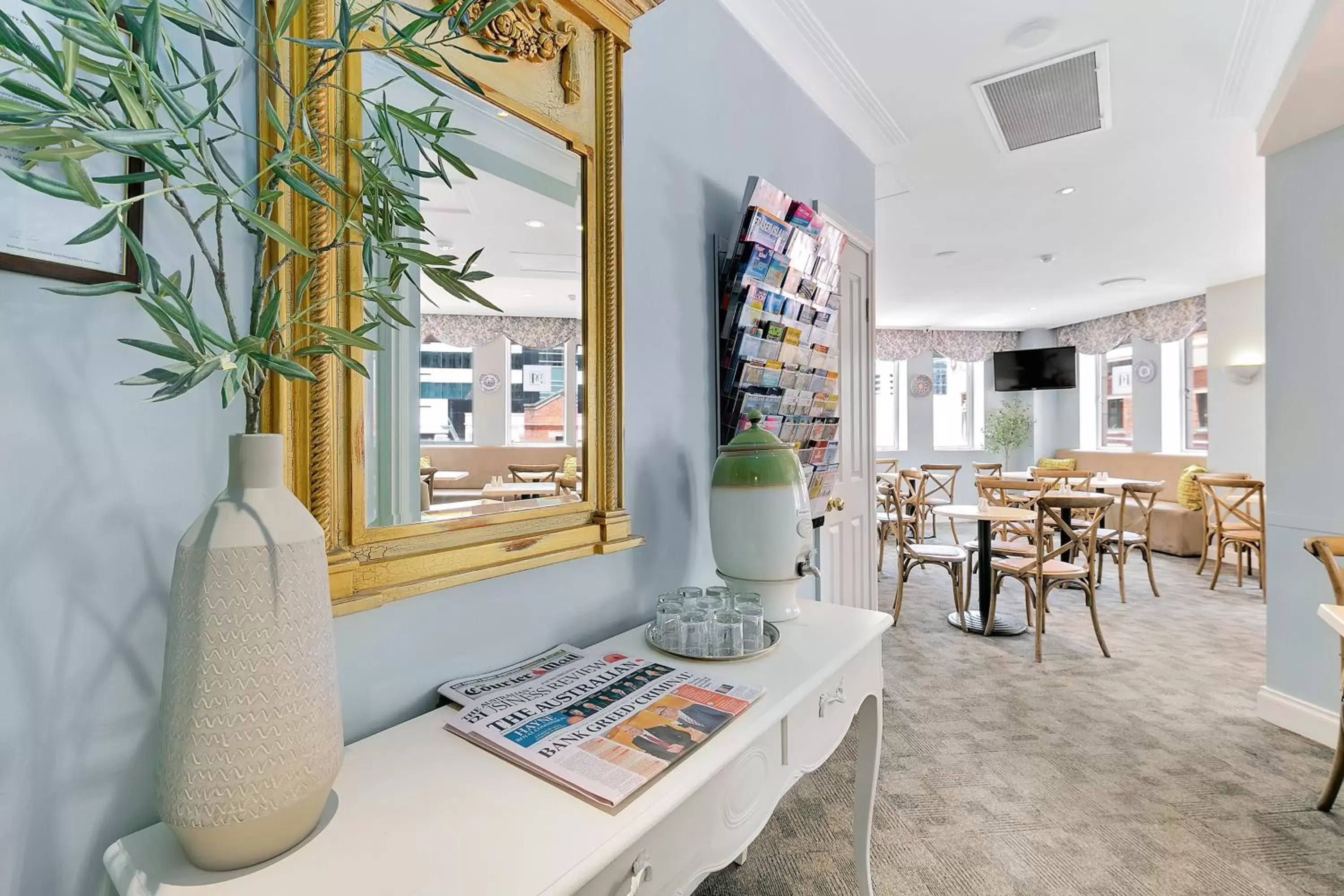 Breakfast in Manor Apartment Hotel Breakfast in Manor Apartment Hotel