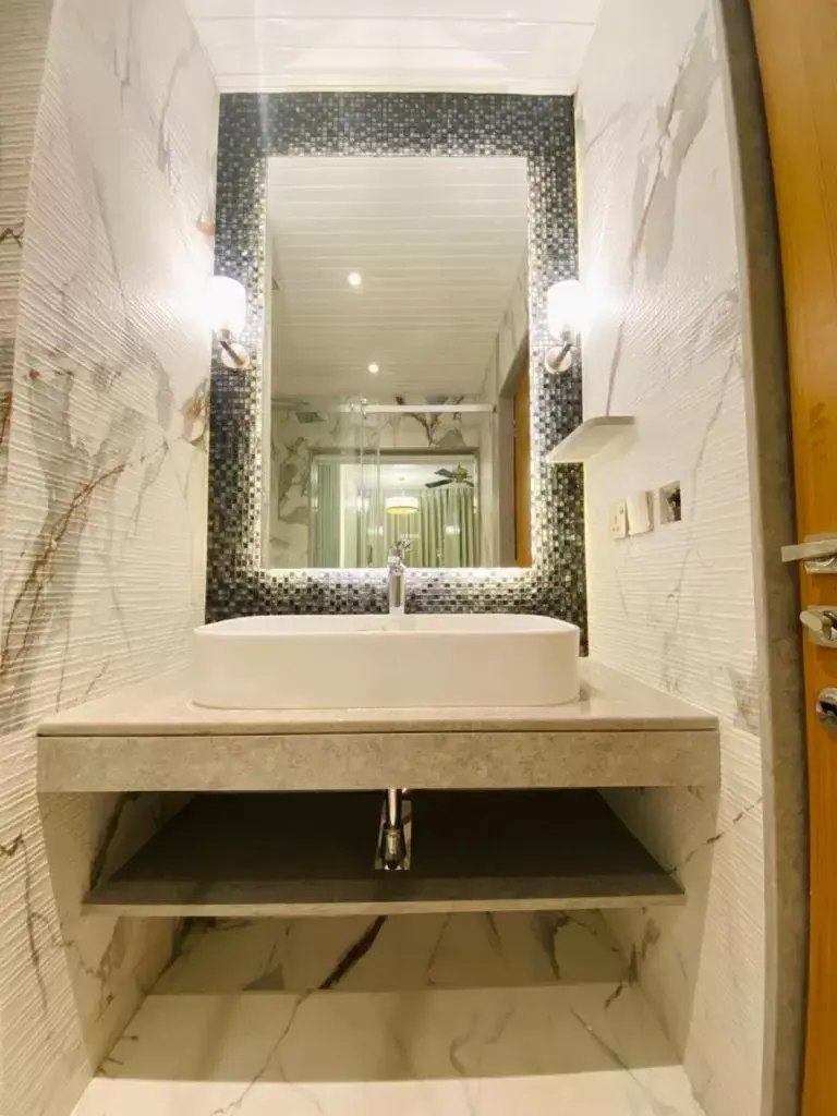 Bathroom in Evershine Resort & Spa