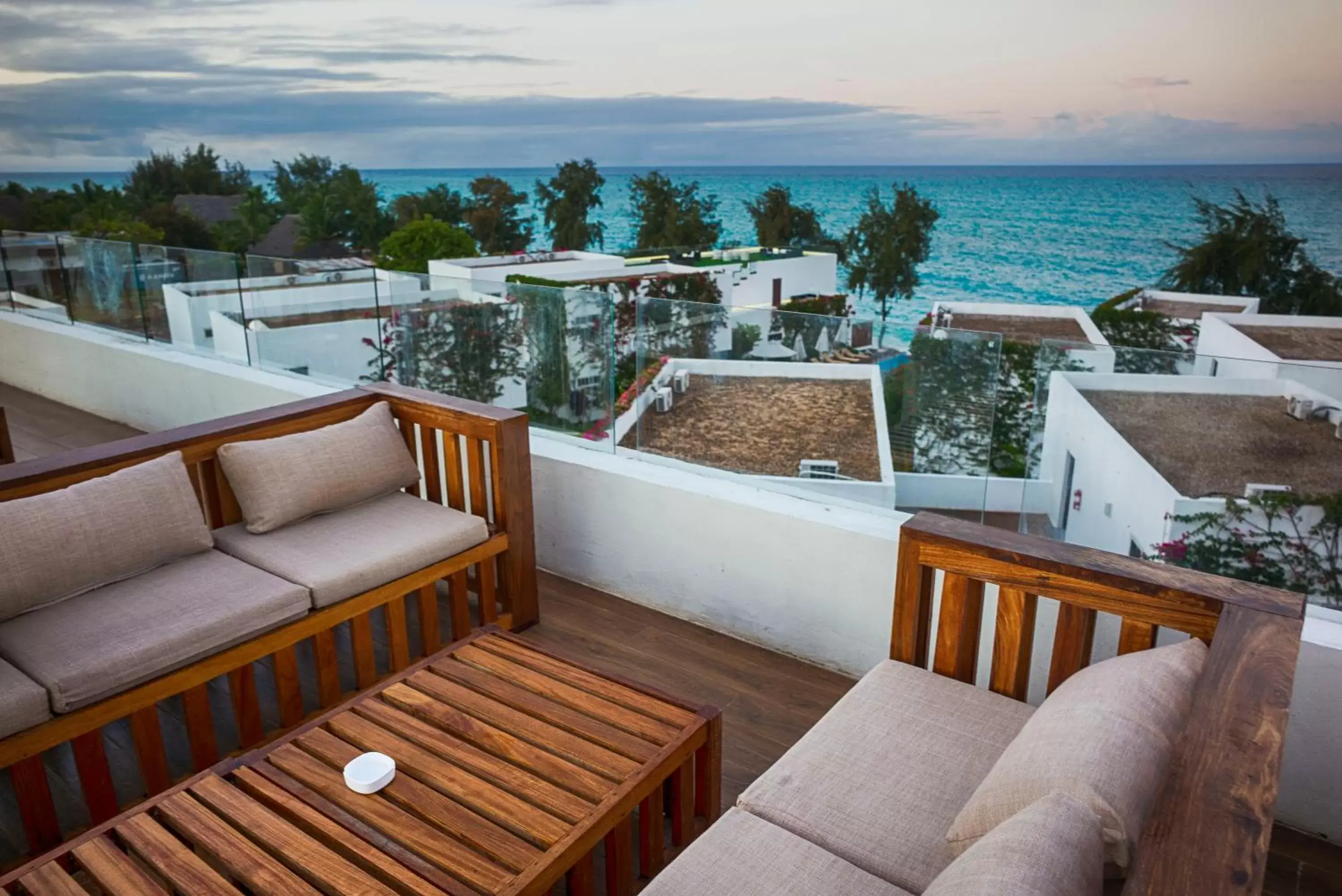 Balcony/Terrace in Nungwi Dreams by Mantis