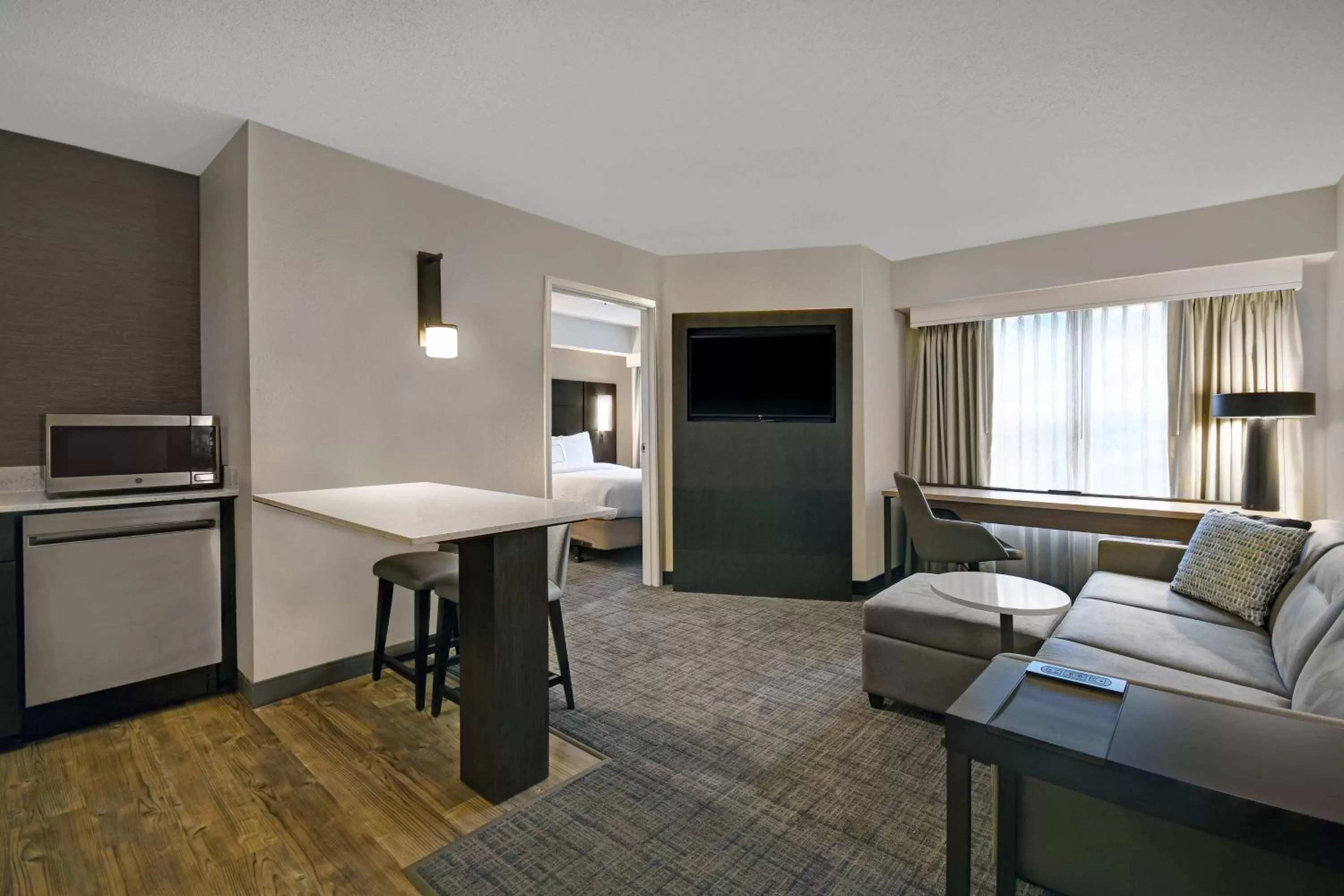 One-Bedroom Queen Suite with Sofa Bed in Residence Inn Louisville Airport
