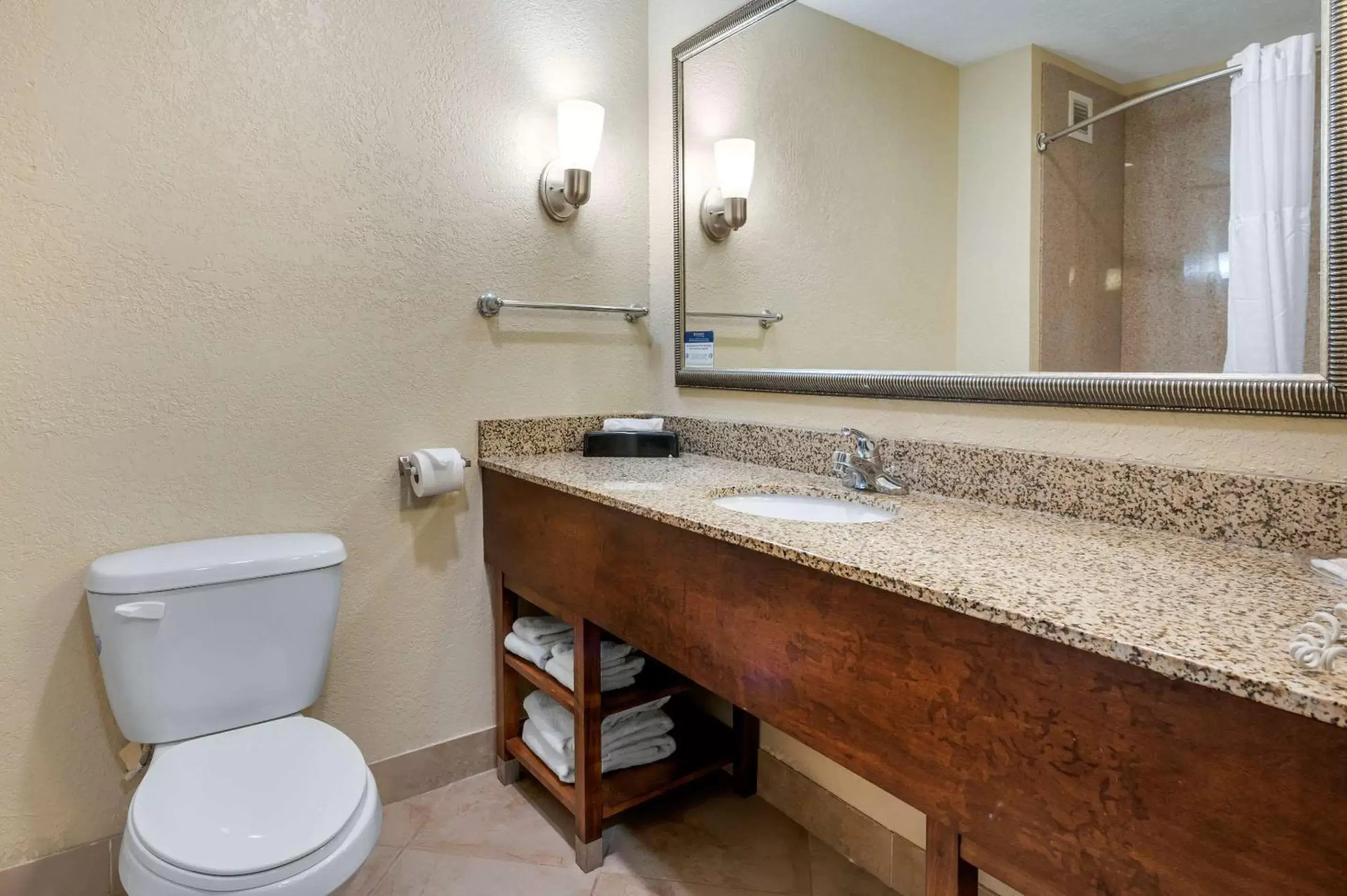 Photo of the whole room, Bathroom in Comfort Suites Merrillville near US 30