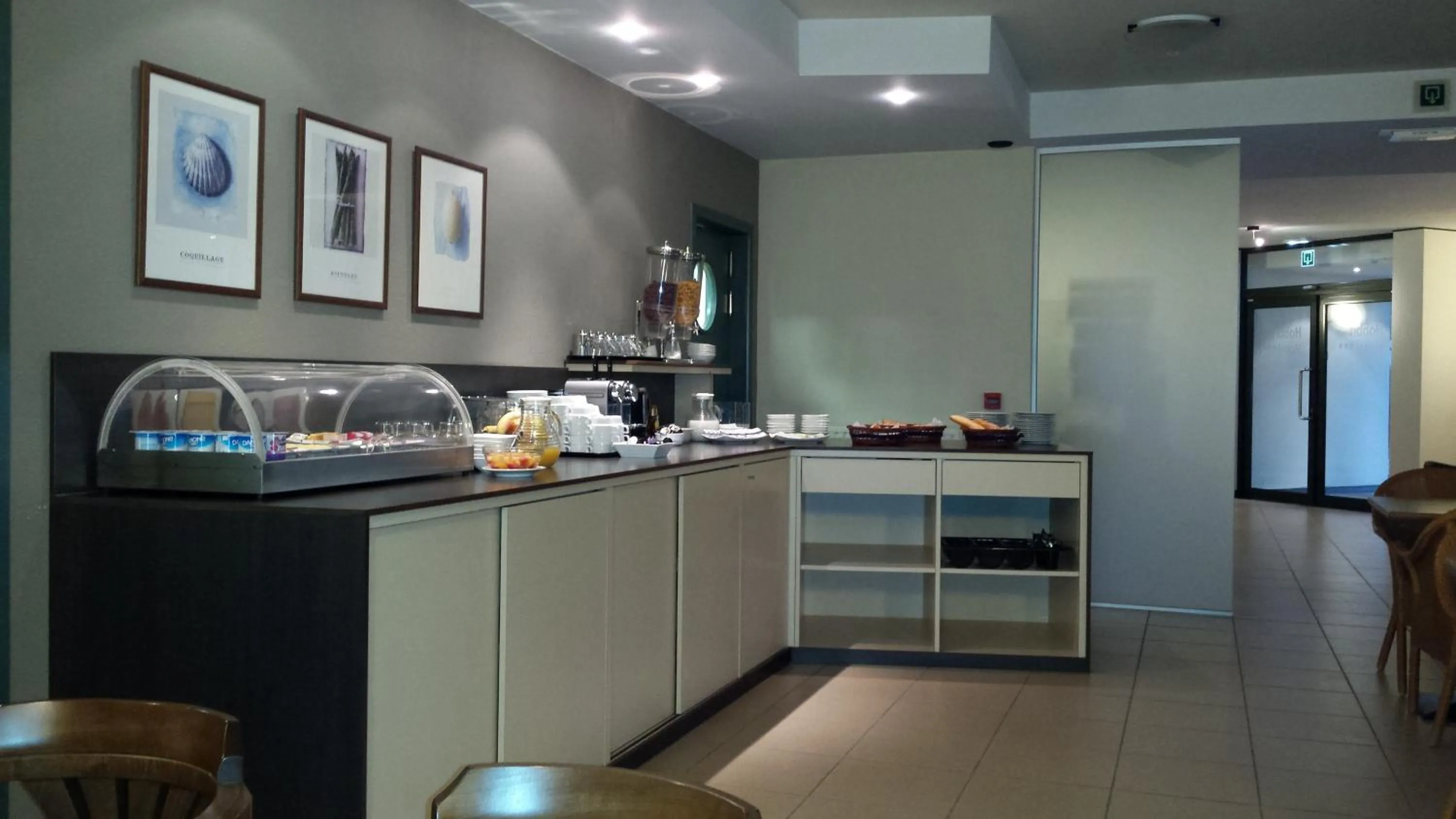 Coffee/tea facilities in Hobbit Hotel Brussels Airport Zaventem