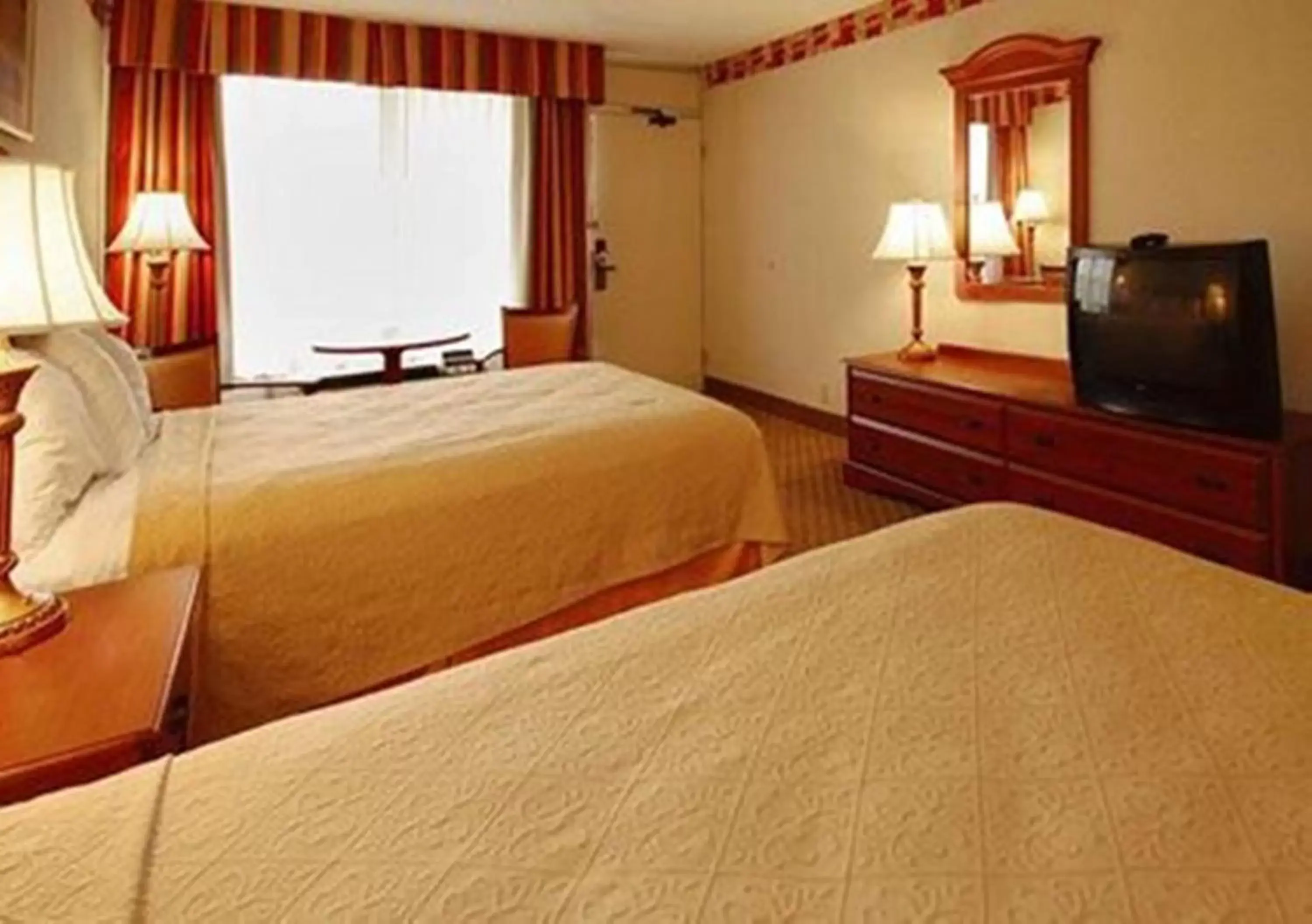 Bed in Baymont by Wyndham Walterboro Bed in Baymont by Wyndham Walterboro