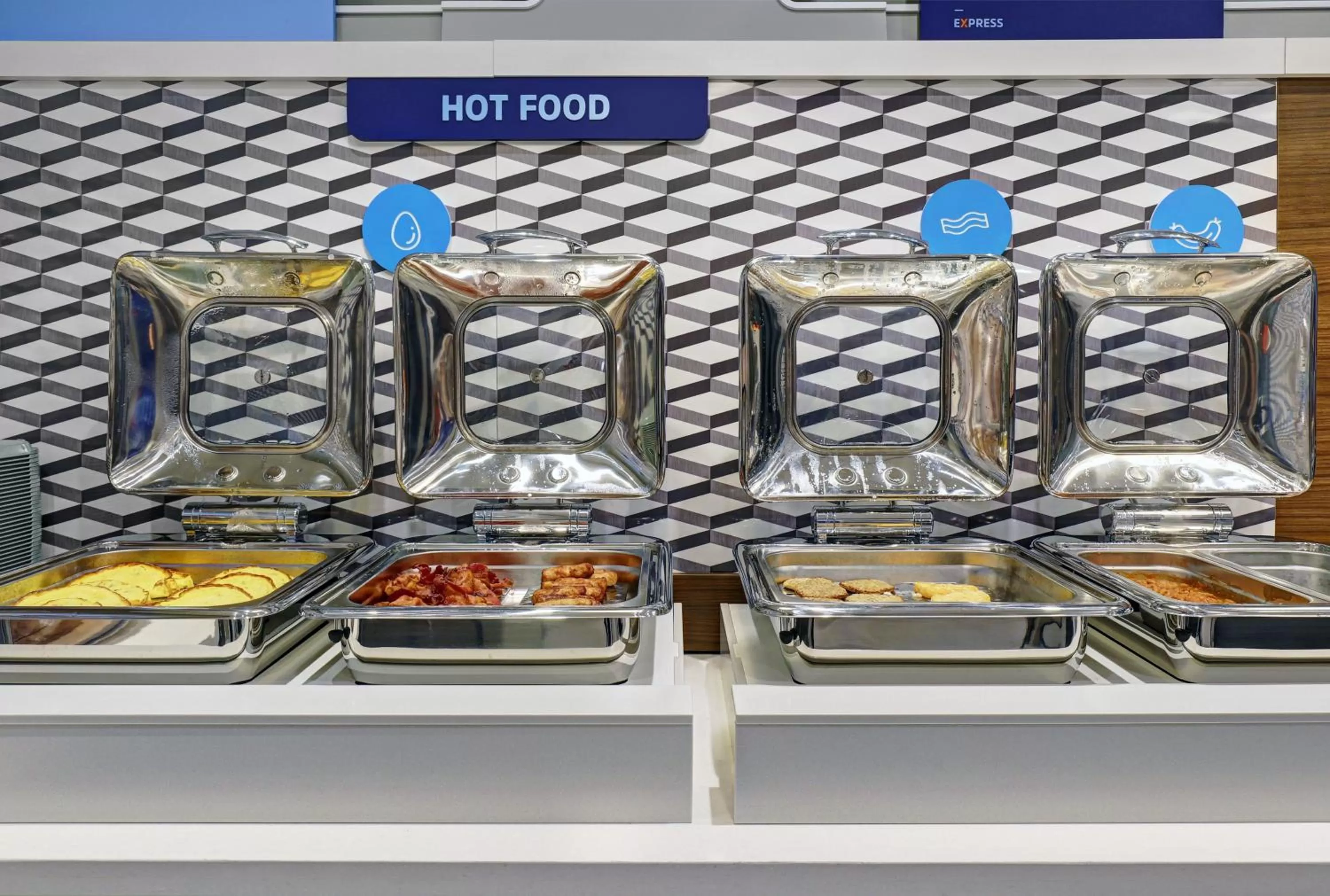 Breakfast in Holiday Inn Express & Suites Memorial – CityCentre by IHG