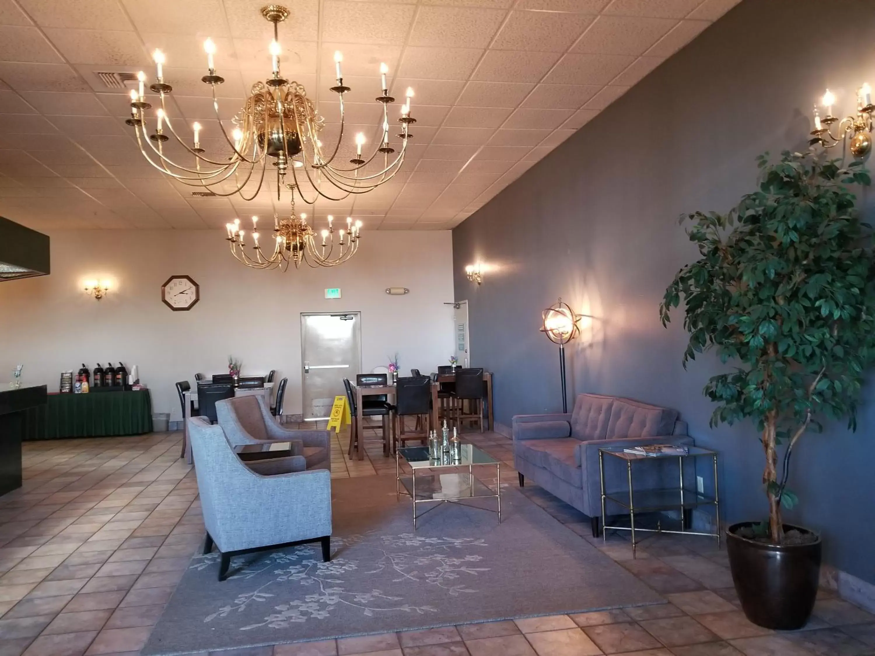Lobby or reception in Shilo Inn Suites Salem