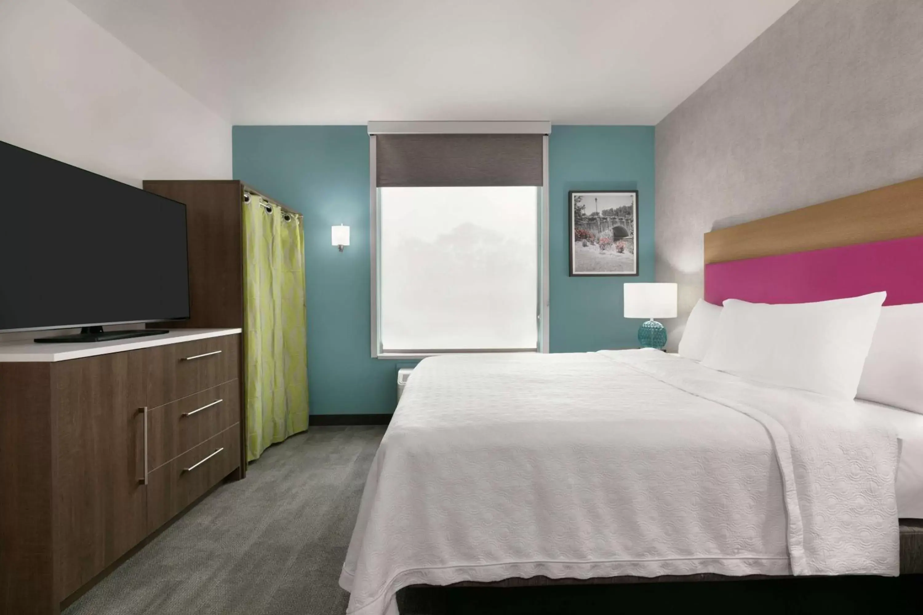 Bedroom, Bed in Home2 Suites By Hilton Norfolk Airport
