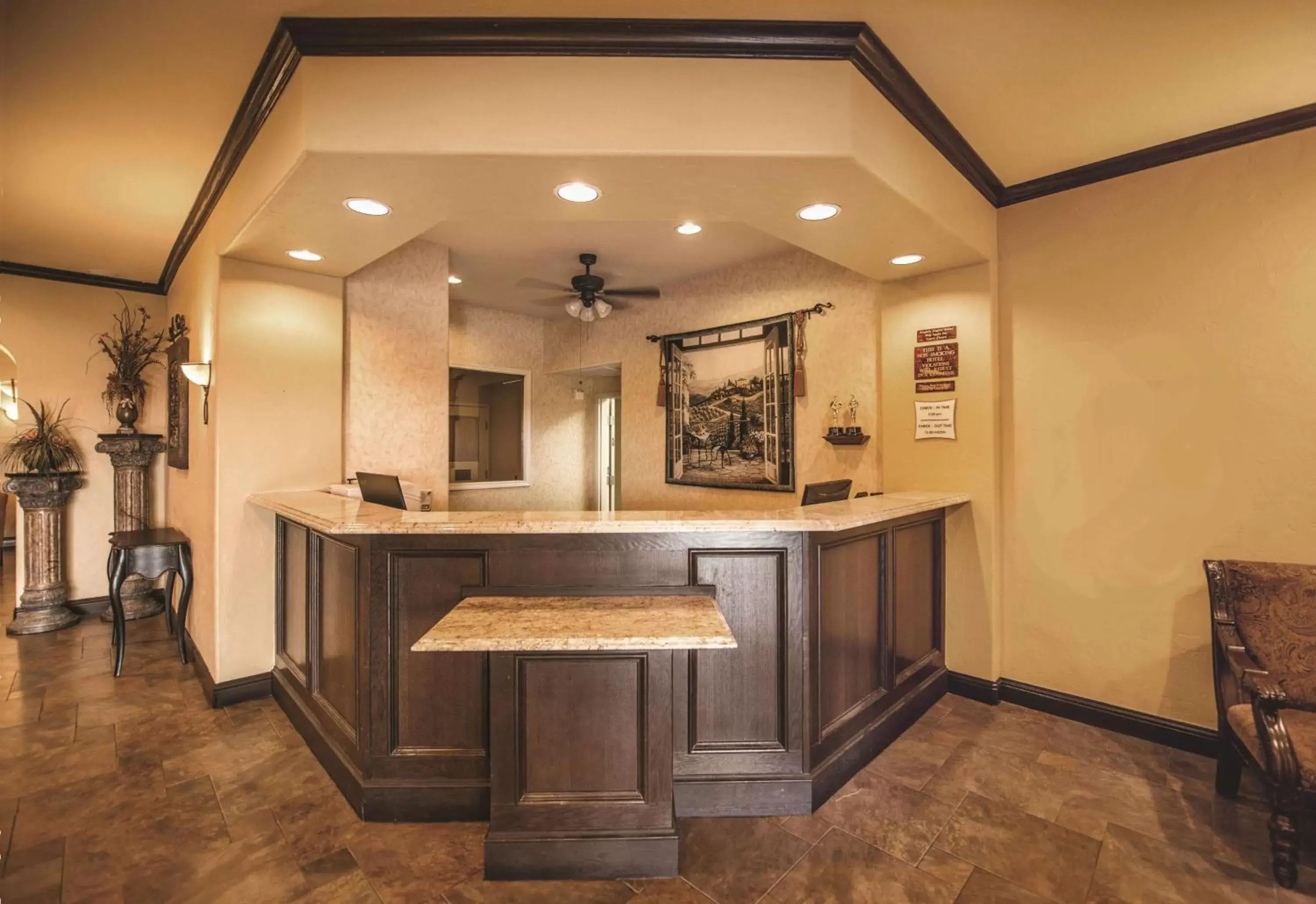 Lobby or reception, Lobby/Reception in La Quinta by Wyndham Marble Falls