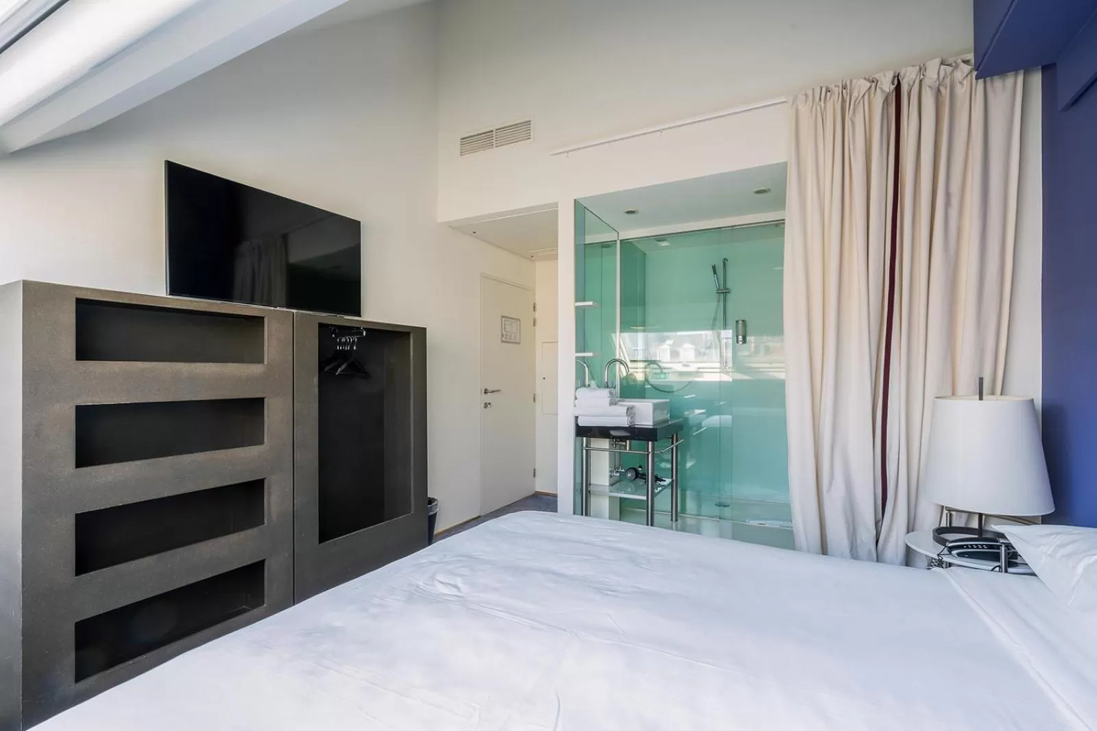 Bed in Smartflats - Pacific Brussels