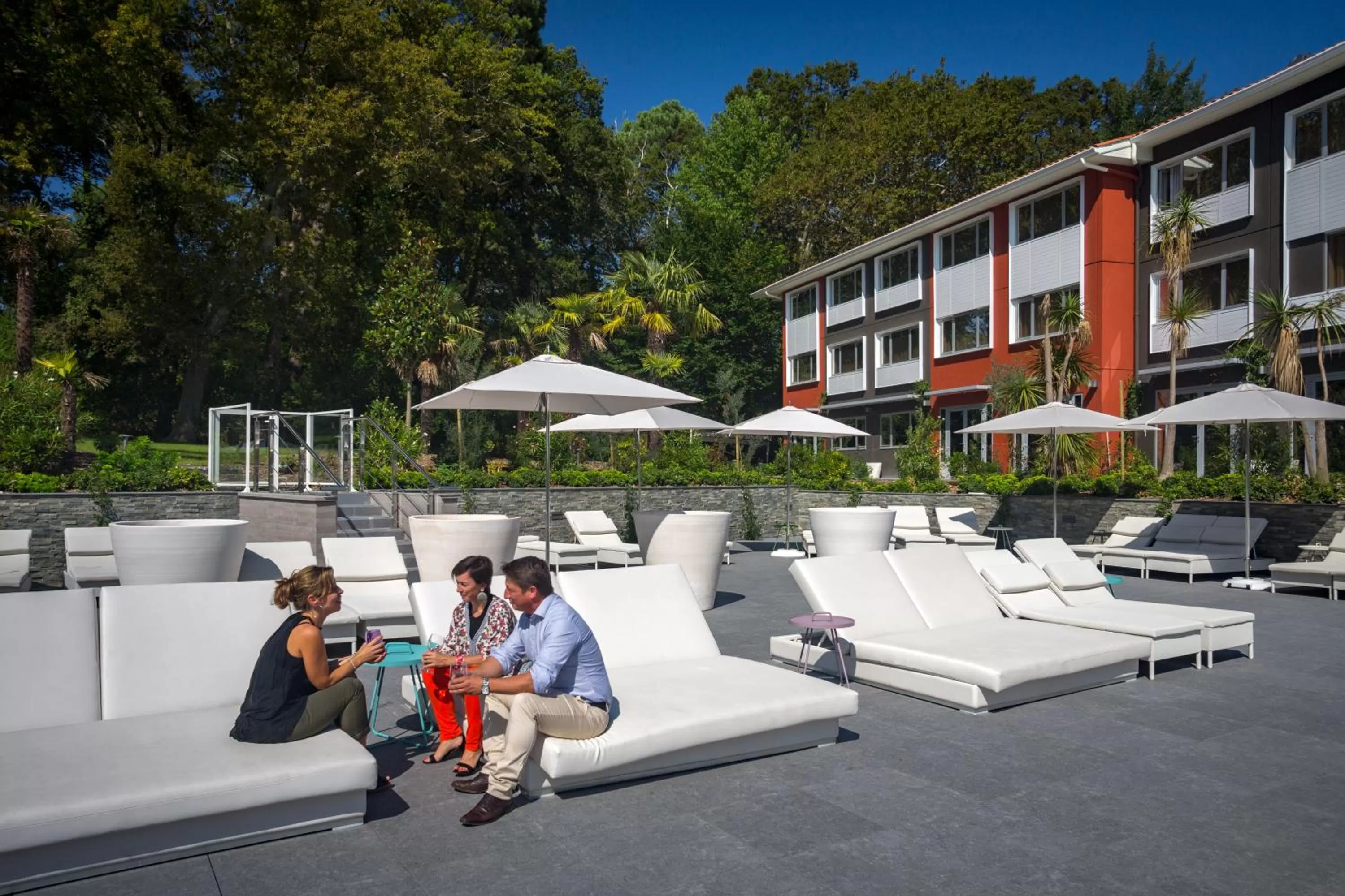 Patio in Novotel Resort & Spa Biarritz Anglet