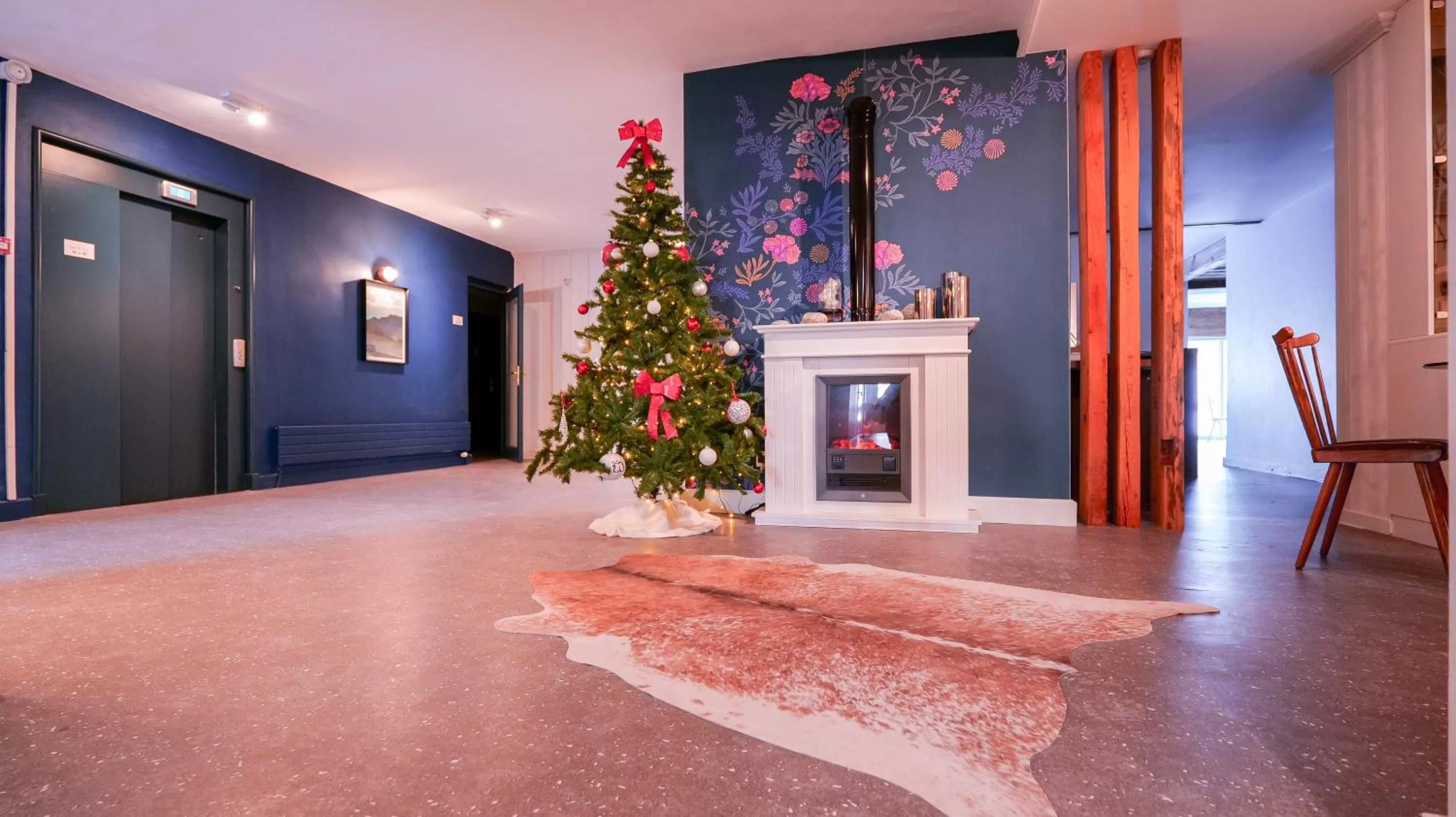 flat iron in Hôtel des 2 Gares