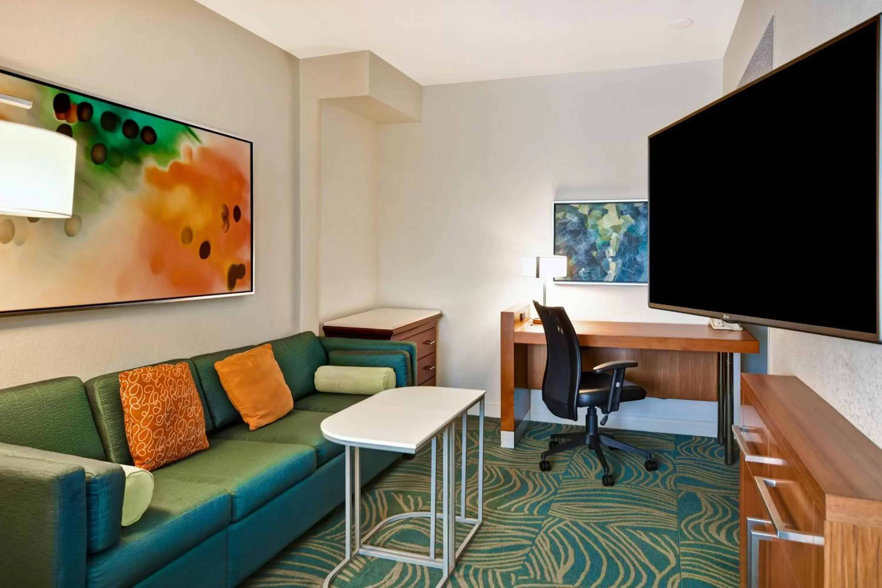 Living room, Seating Area in SpringHill Suites by Marriott Baltimore BWI Airport