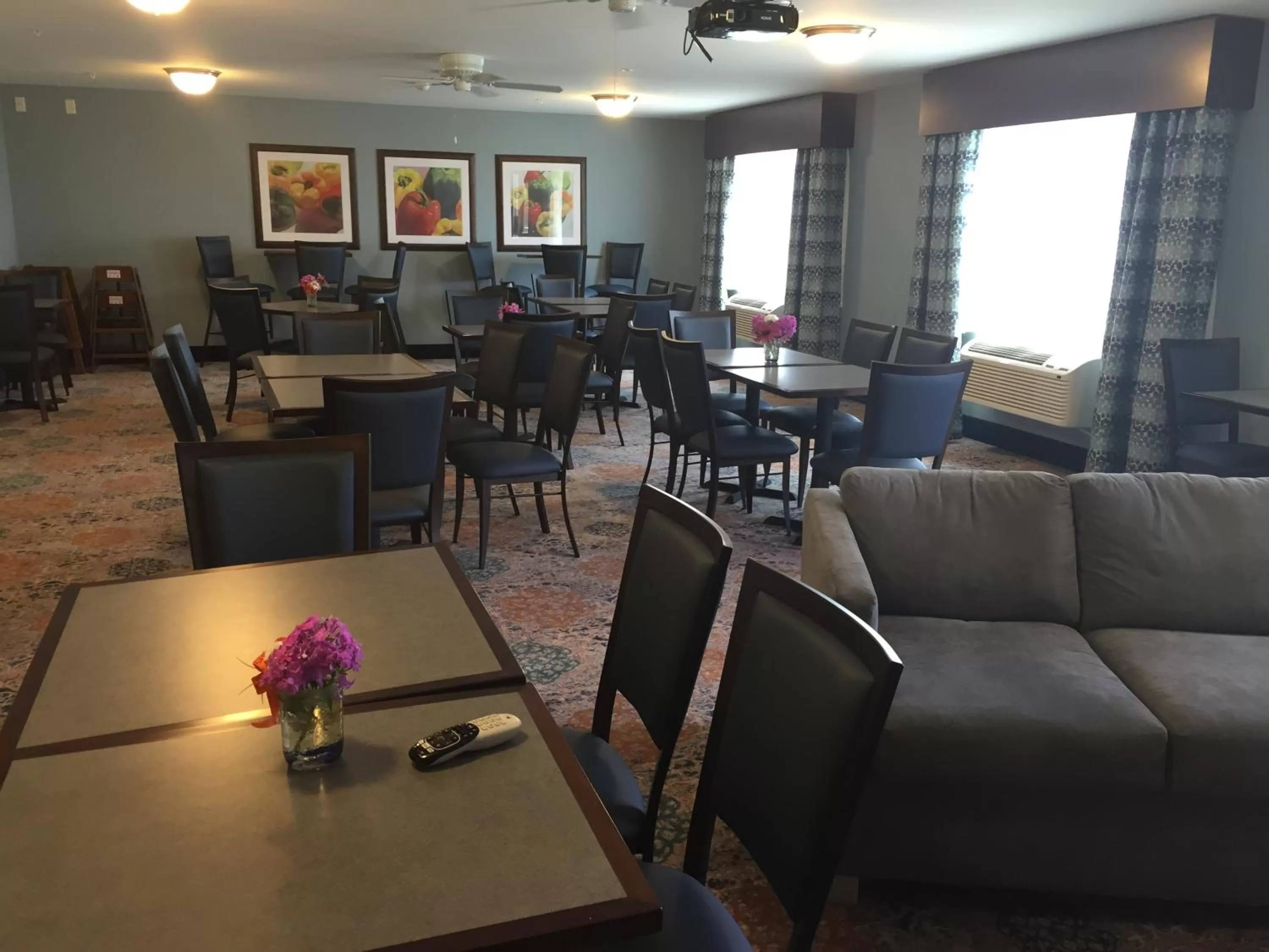 Meeting/conference room in Grandstay Hotel & Suites Mount Horeb - Madison