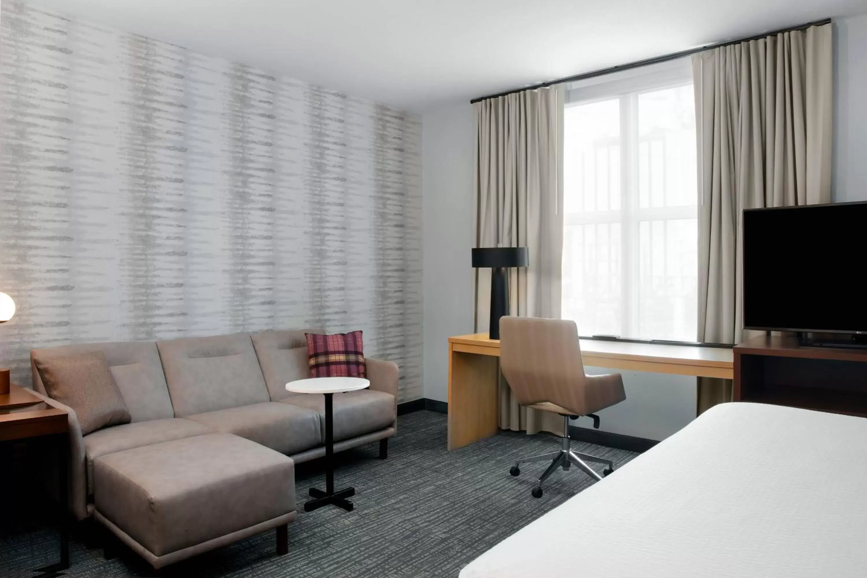 Living room, Seating Area in Residence Inn by Marriott Norwalk