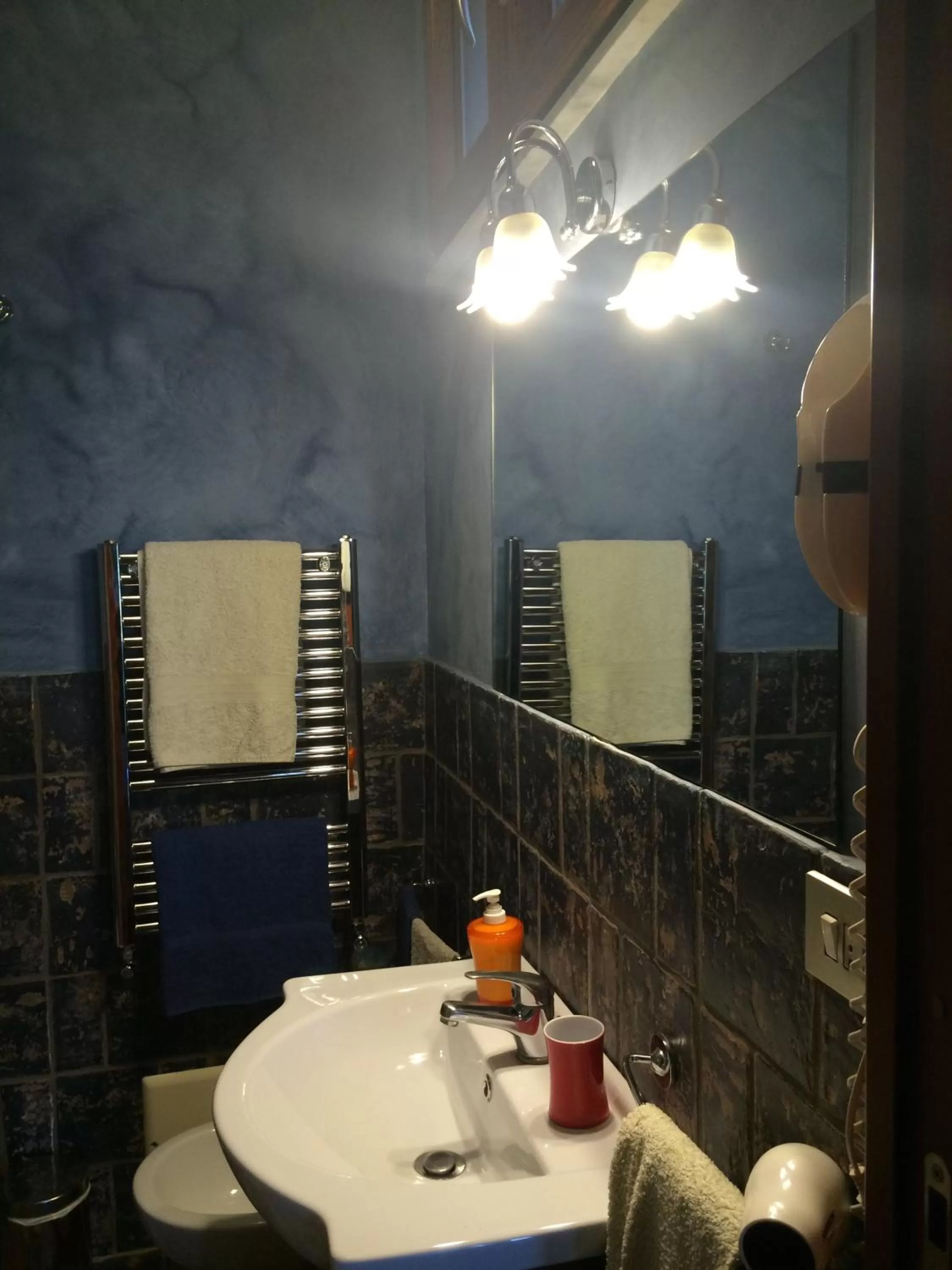 Bathroom in B&B Casamiranapoli