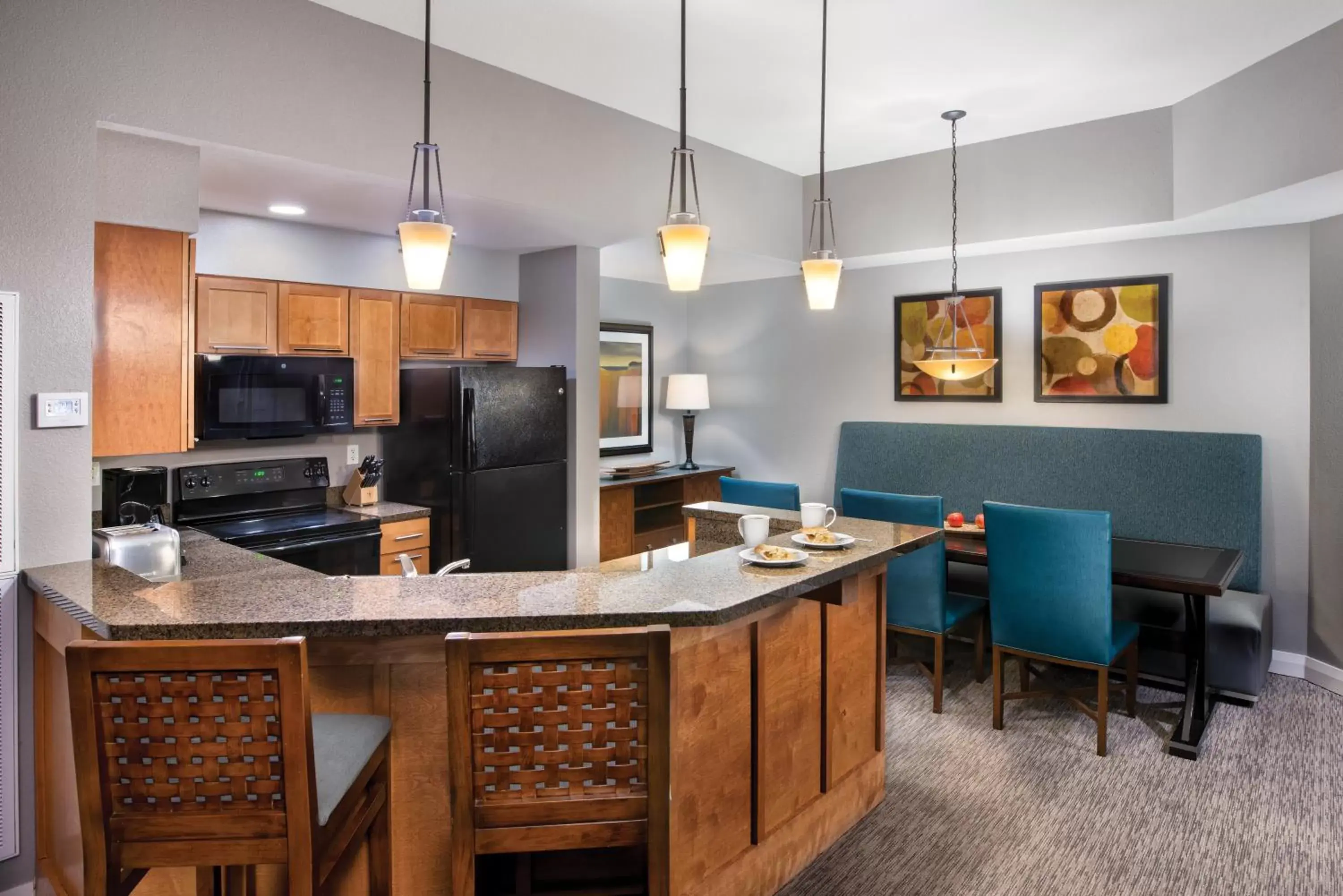 Kitchen or kitchenette, Kitchen/Kitchenette in Club Wyndham Great Smokies Lodge