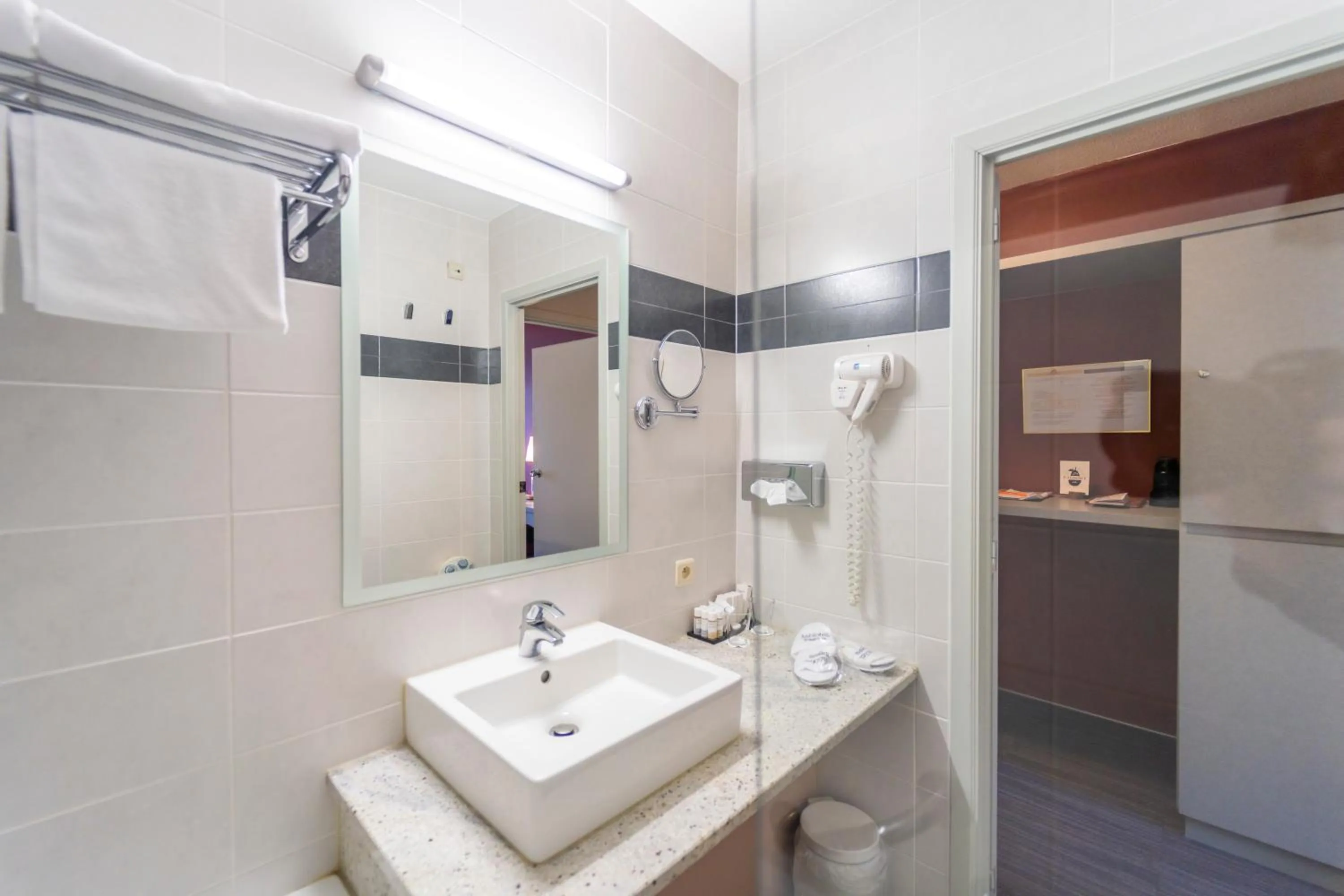 Bathroom in Hotel Ambiotel