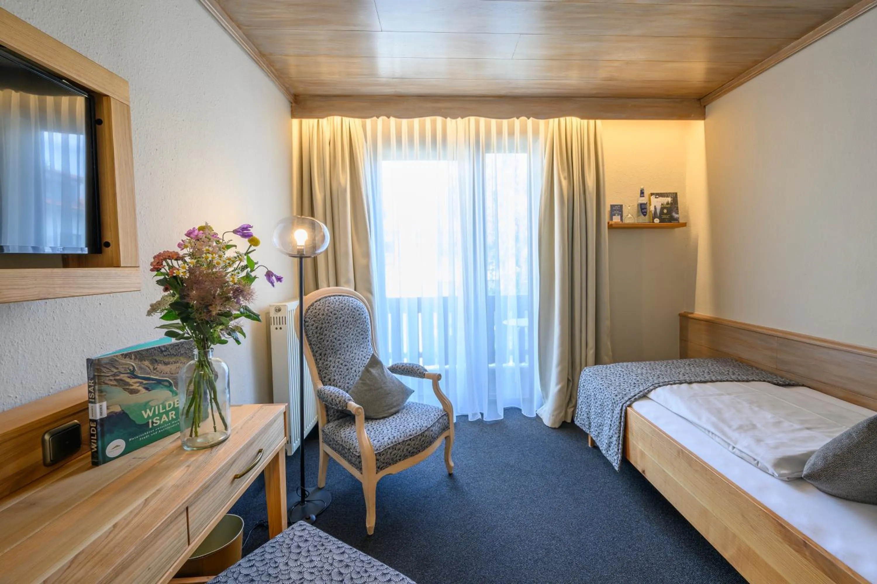 Photo of the whole room, Bed in Biohotel Garmischer Hof