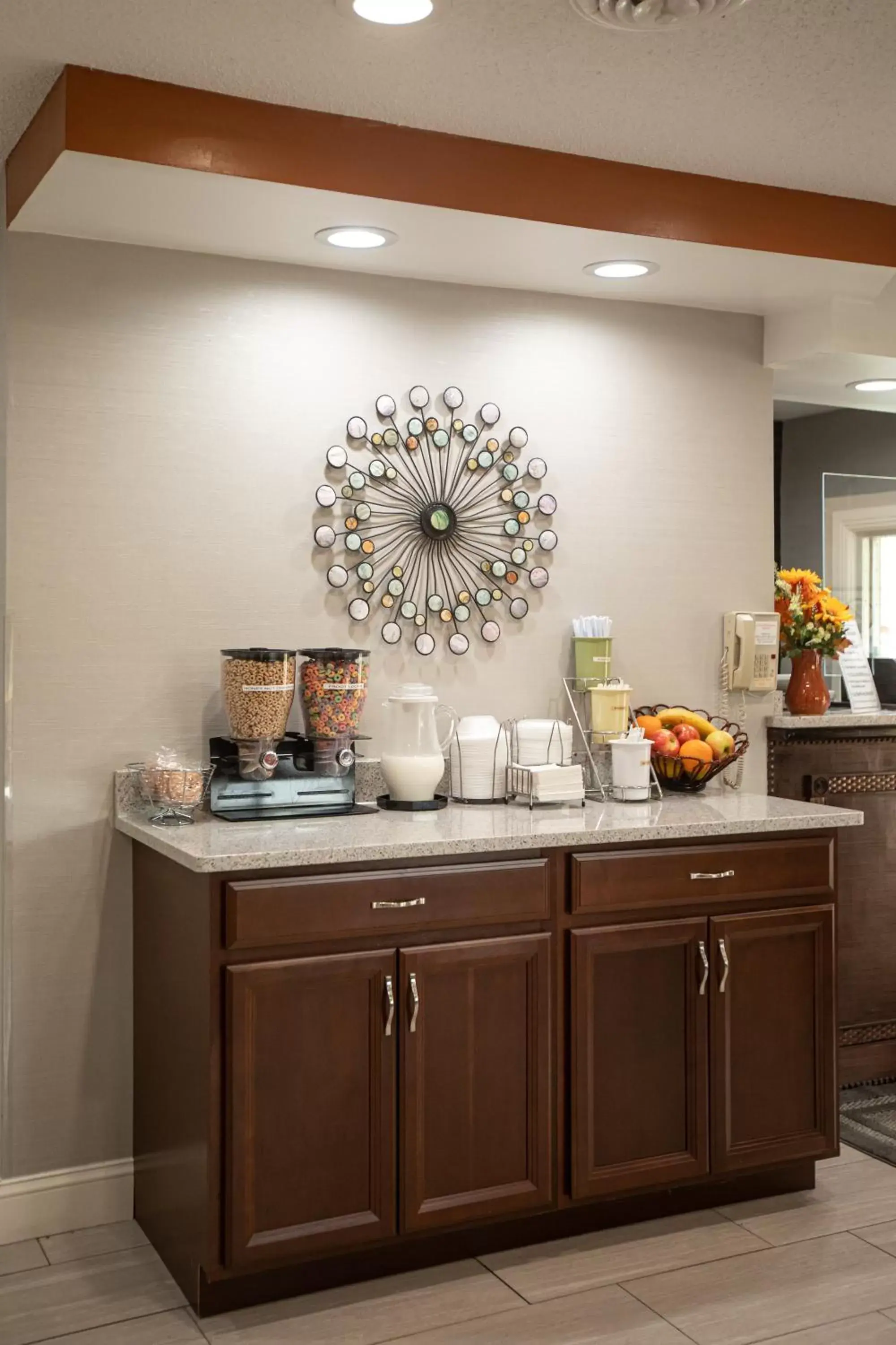 Breakfast in Knights Inn Mount Airy Breakfast in Knights Inn Mount Airy