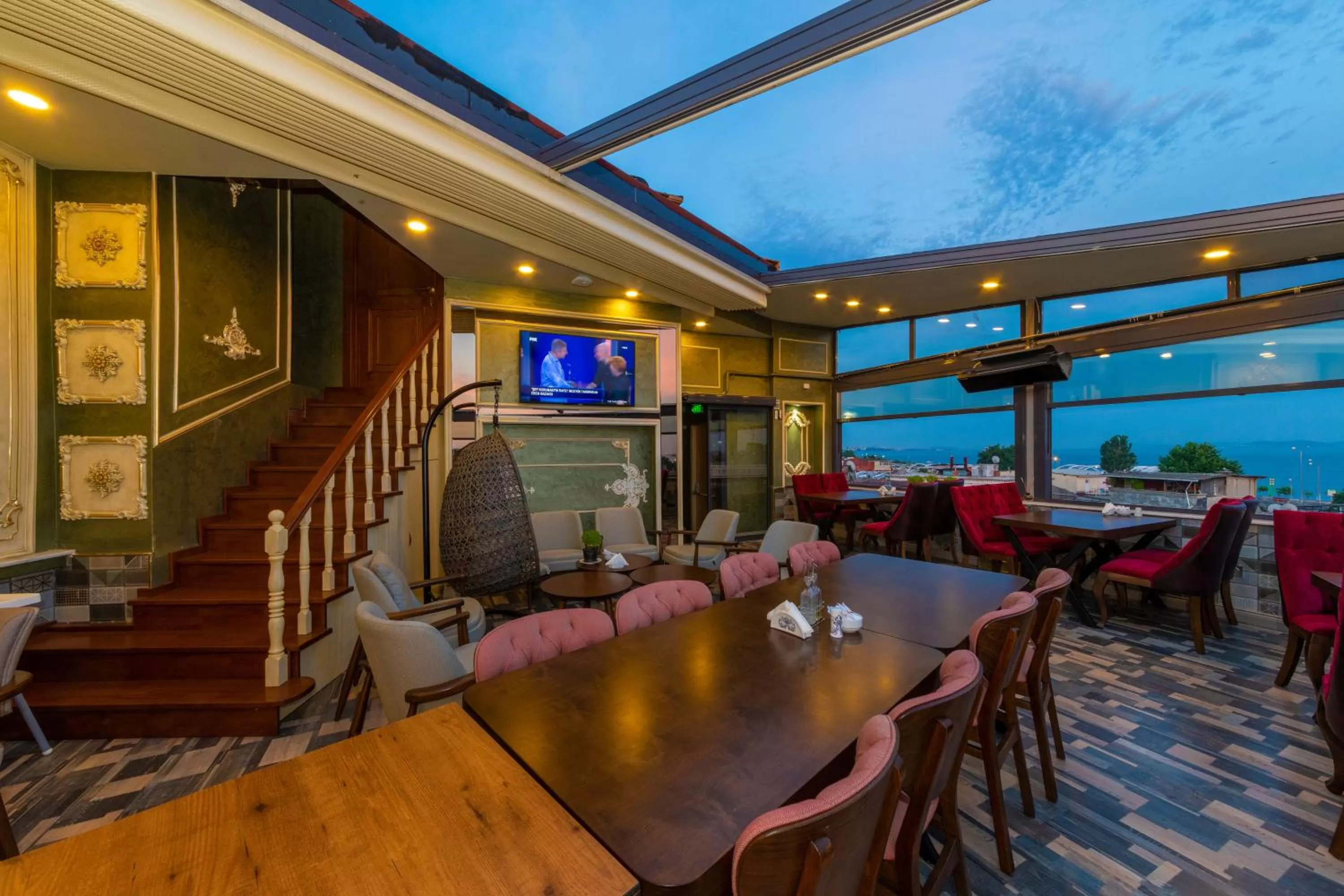 Communal lounge/ TV room in Golden Sand Hotel