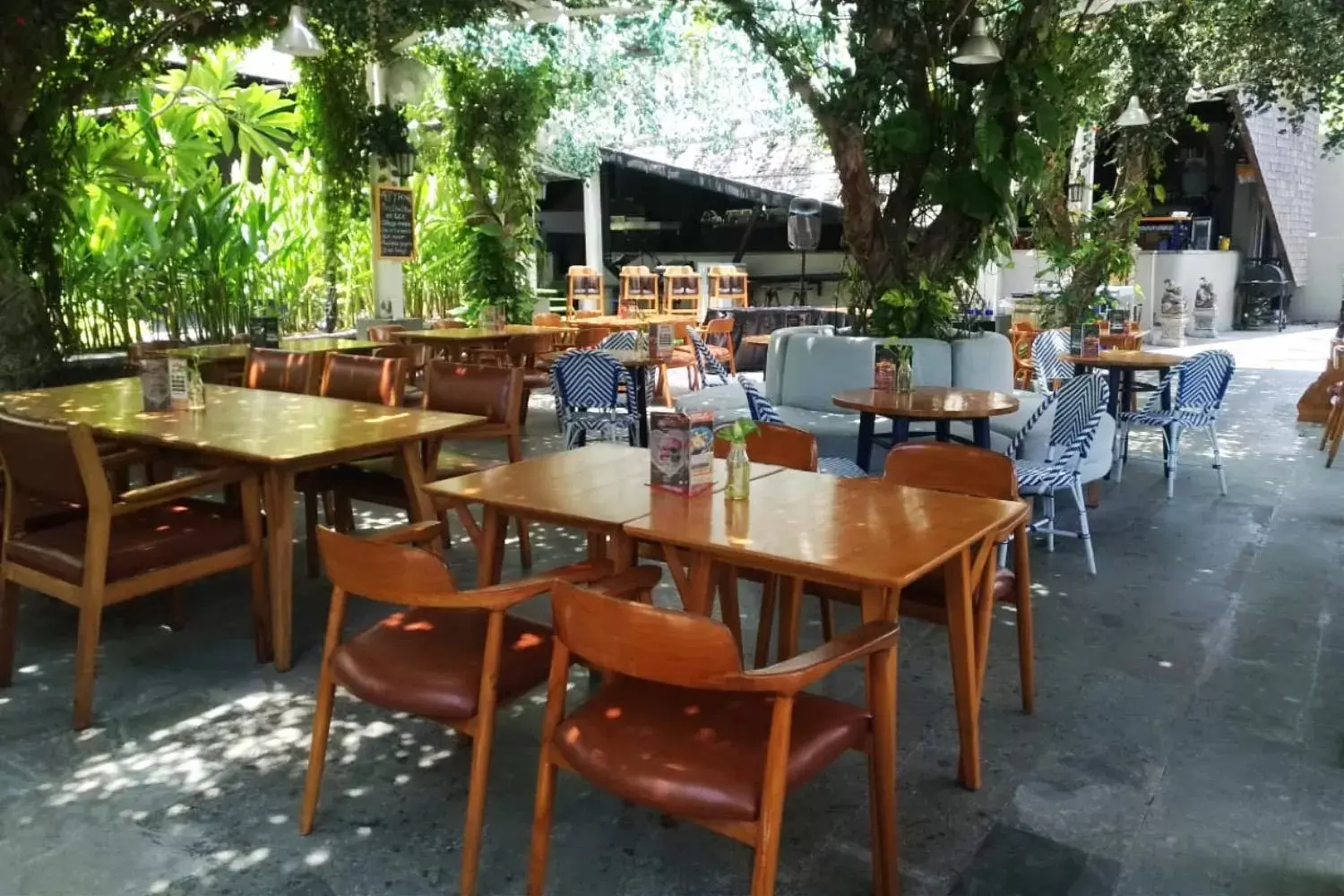 Restaurant/Places to Eat in THE 1O1 Bali Oasis Sanur