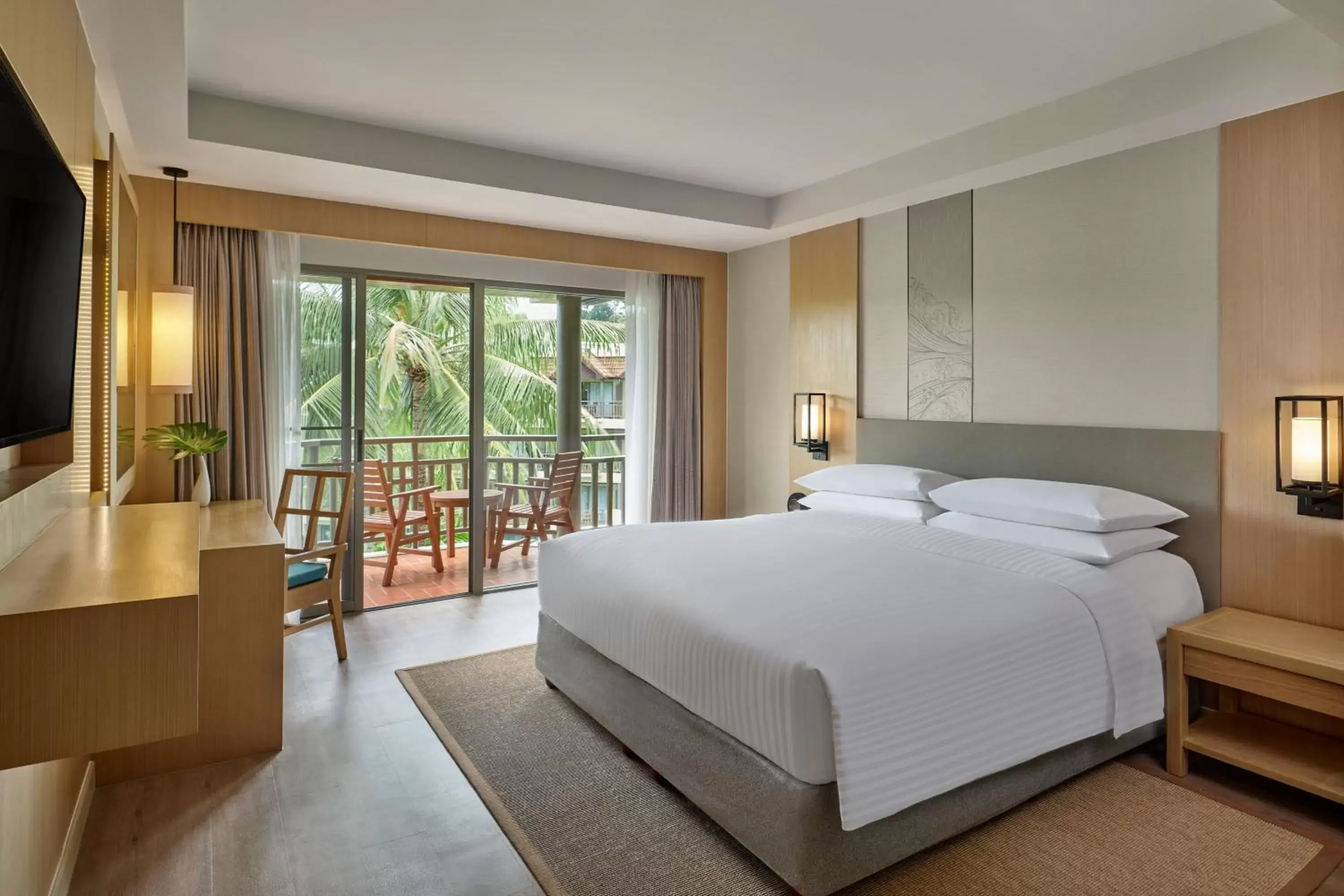 Swimming pool, Bed in Phuket Marriott Resort & Spa, Merlin Beach