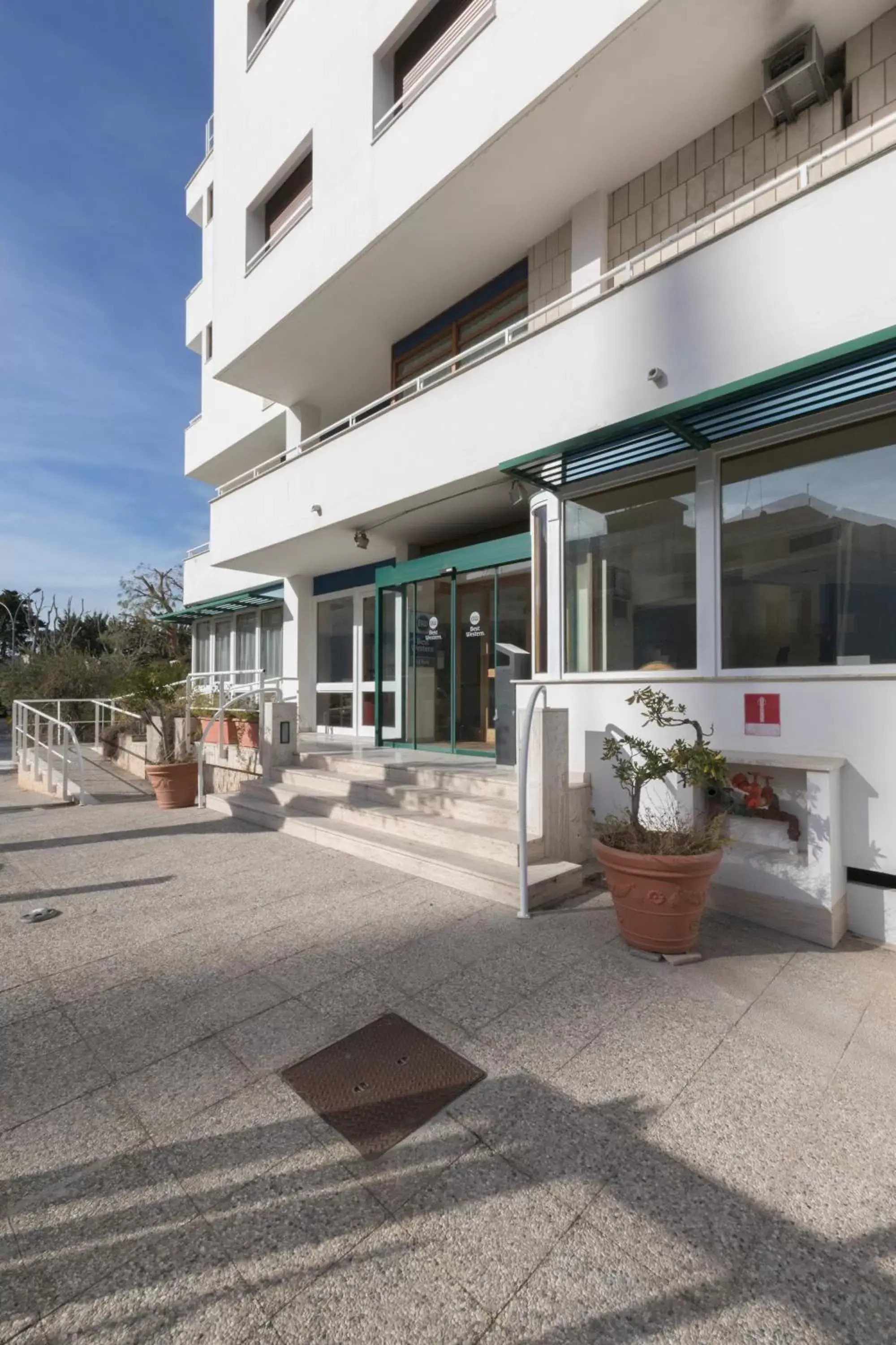 Facade/entrance, Property Building in Hotel La Baia