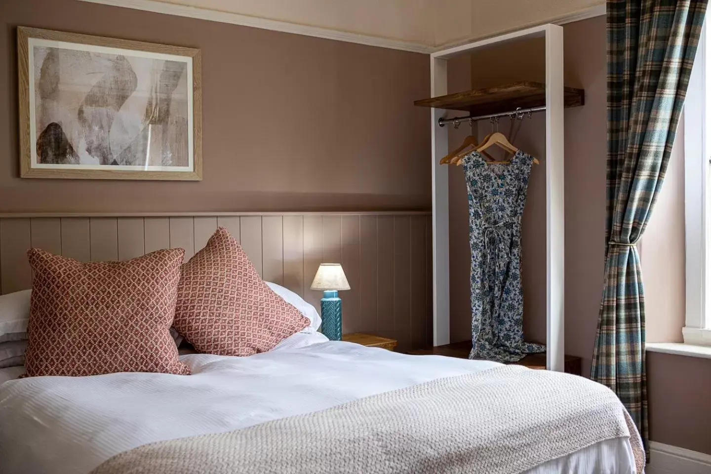 Bedroom, Bed in Burrator Inn
