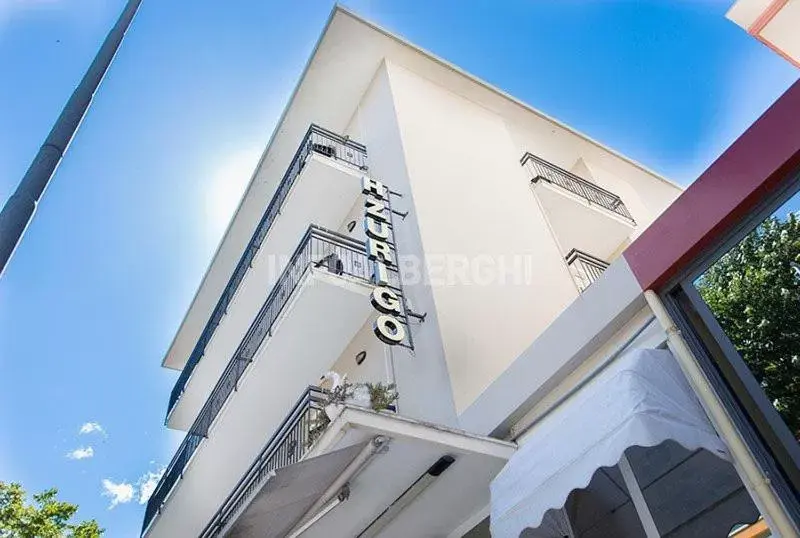 Facade/entrance in Hotel Zurigo Facade/entrance in Hotel Zurigo