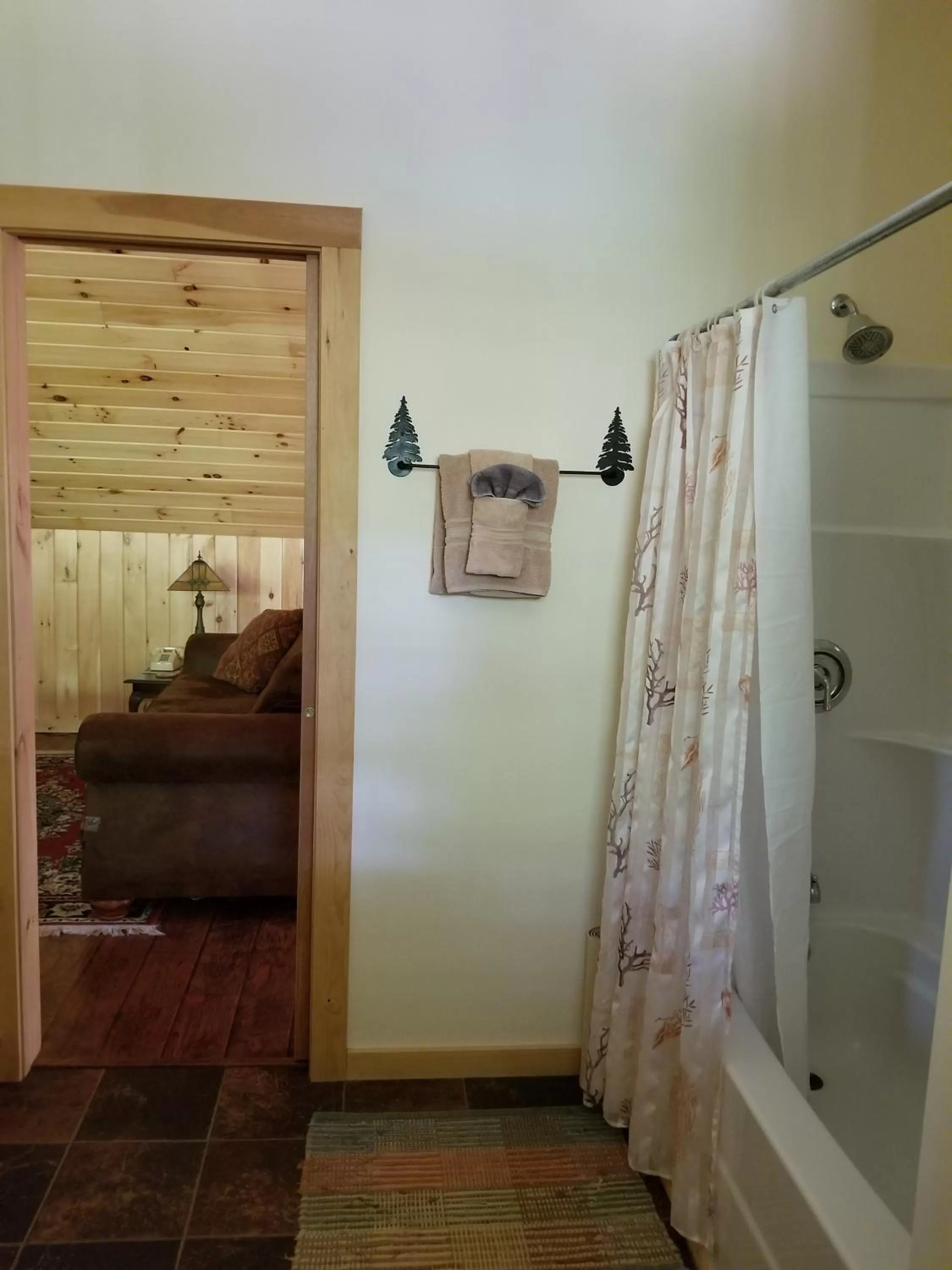 Bathroom in Trails End Inn