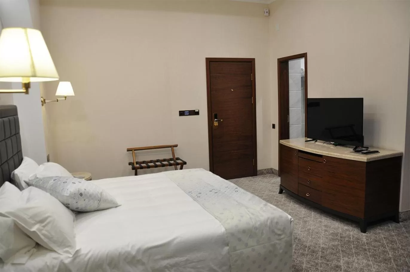 Bed in Parliament Palace Hotel