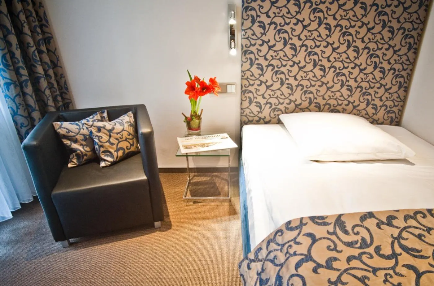 Photo of the whole room in Hotel Alt - Tegel