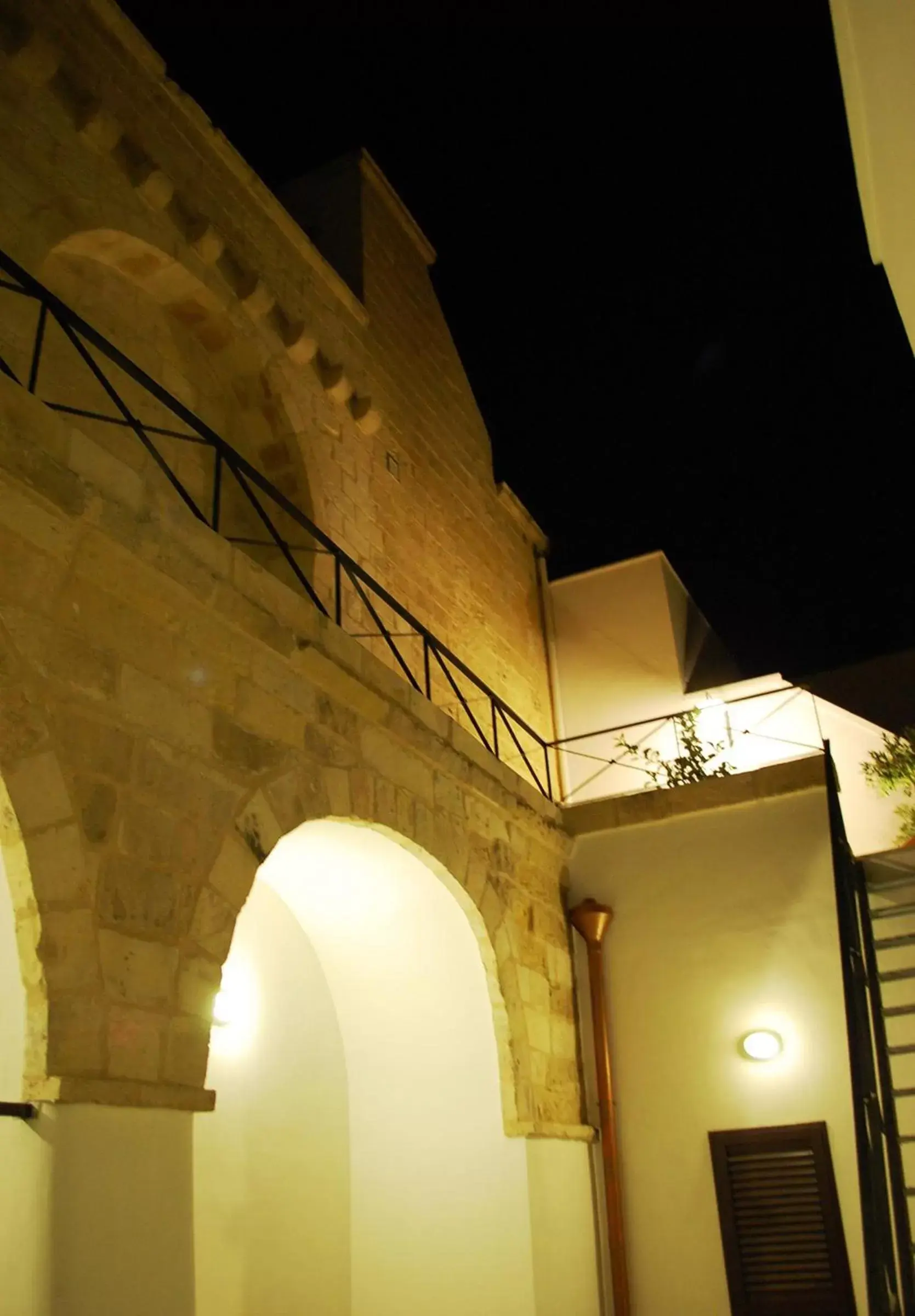 Night, Property Building in B&B Residenza Pizziniaco