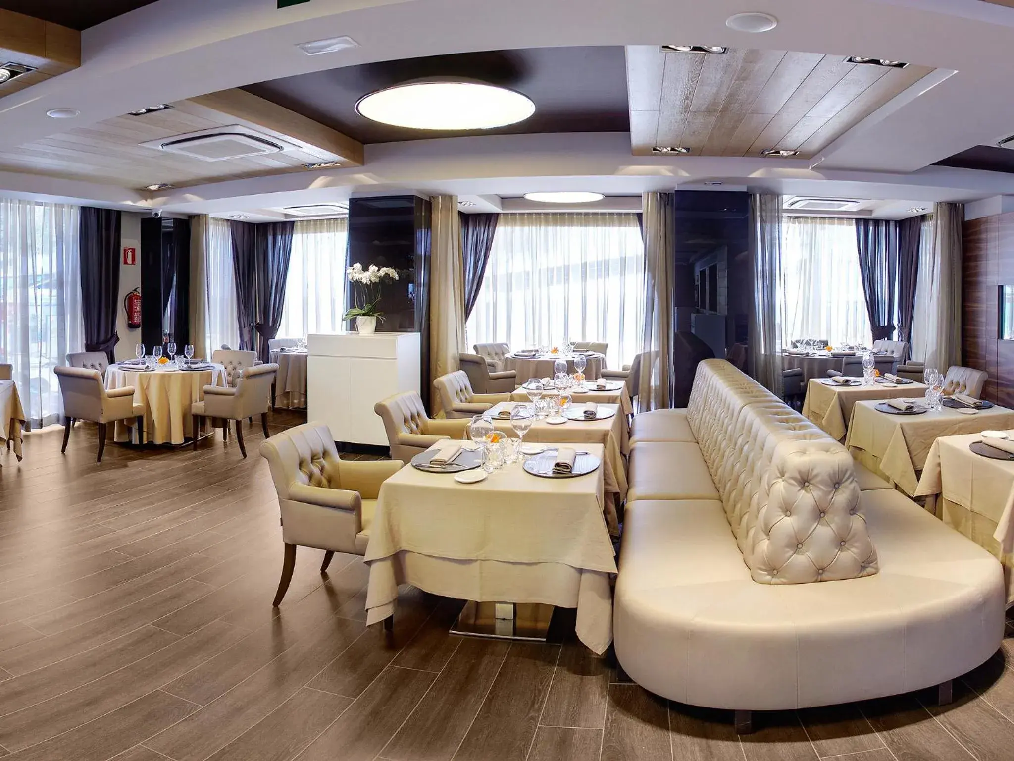 Restaurant/Places to Eat in Cosmopolita Hotel-Boutique