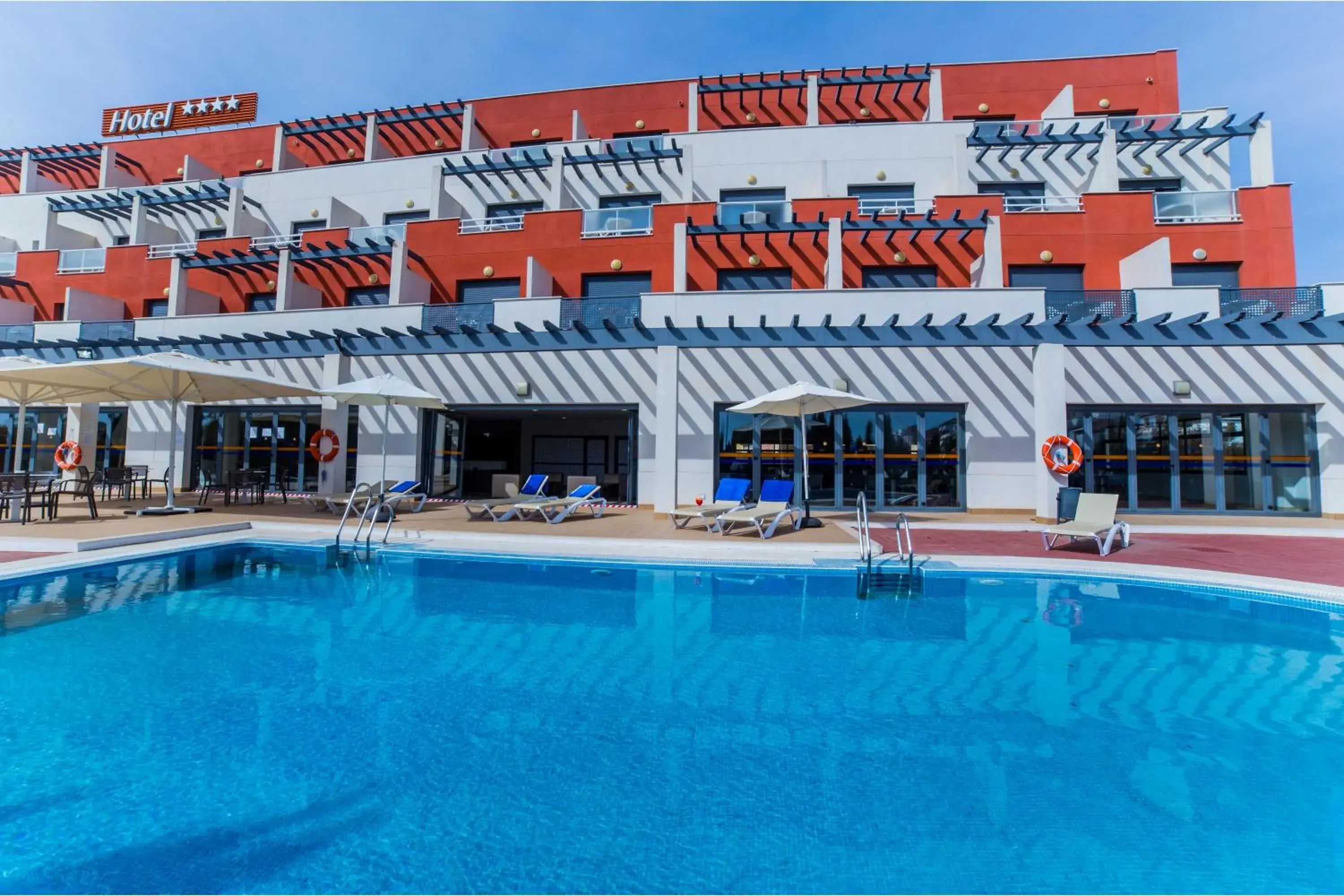 Swimming pool, Property Building in Hotel Adaria Vera