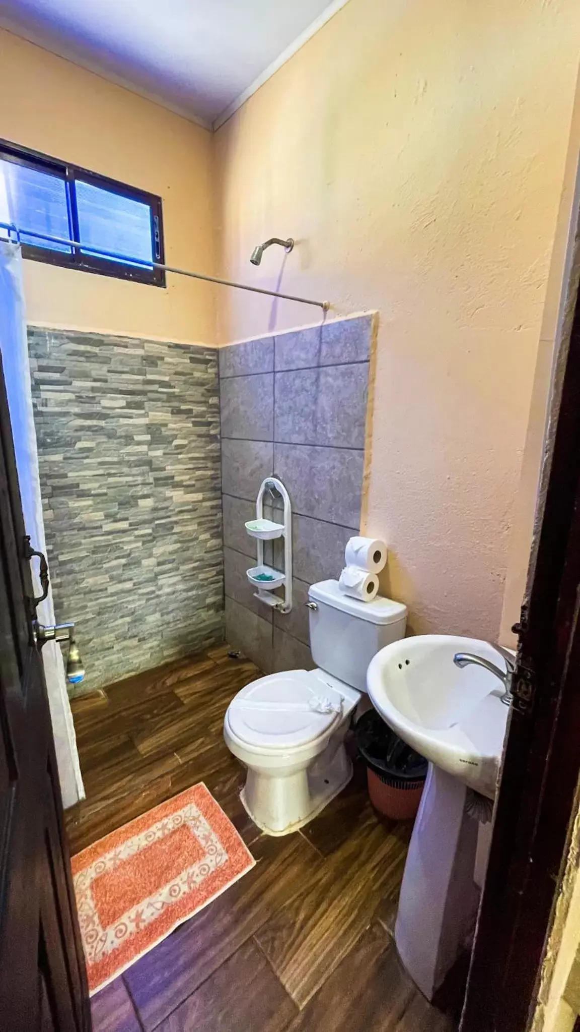 Bathroom in Hotel Beachfront Vista Hermosa