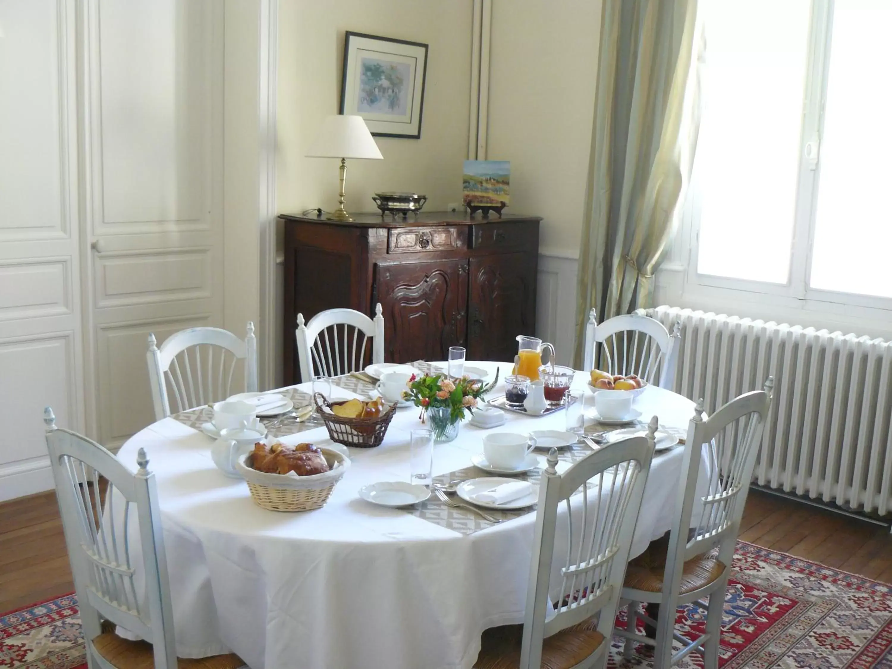 Continental breakfast, Restaurant/Places to Eat in La Maison de Saumur