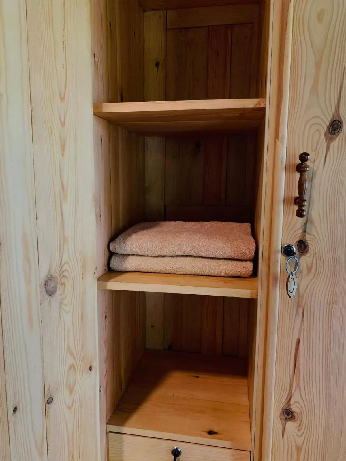 Bunk Bed in The Symbol of Ella