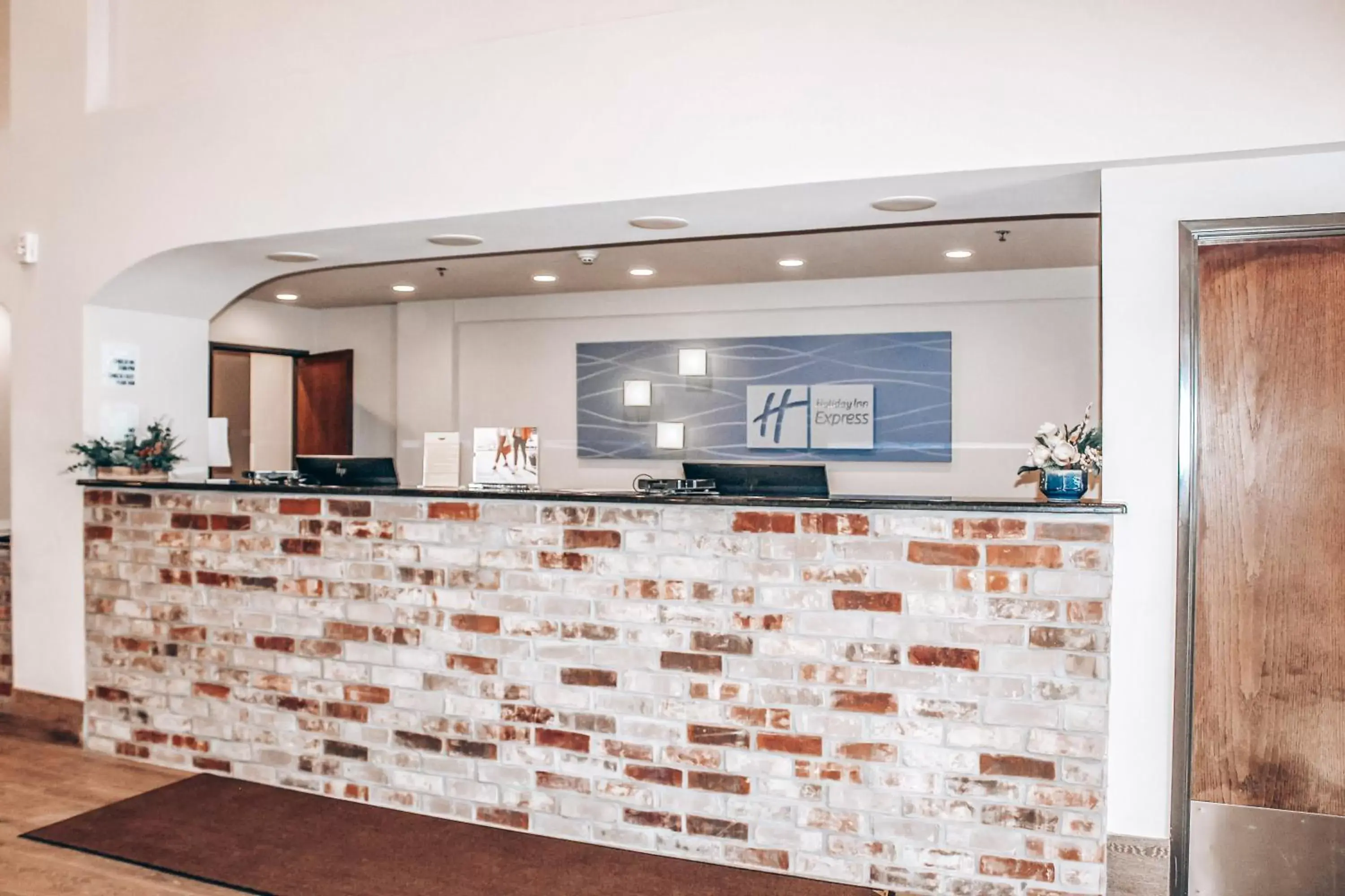 Property building, Lobby/Reception in Holiday Inn Express Hotel and Suites Weatherford, an IHG Hotel