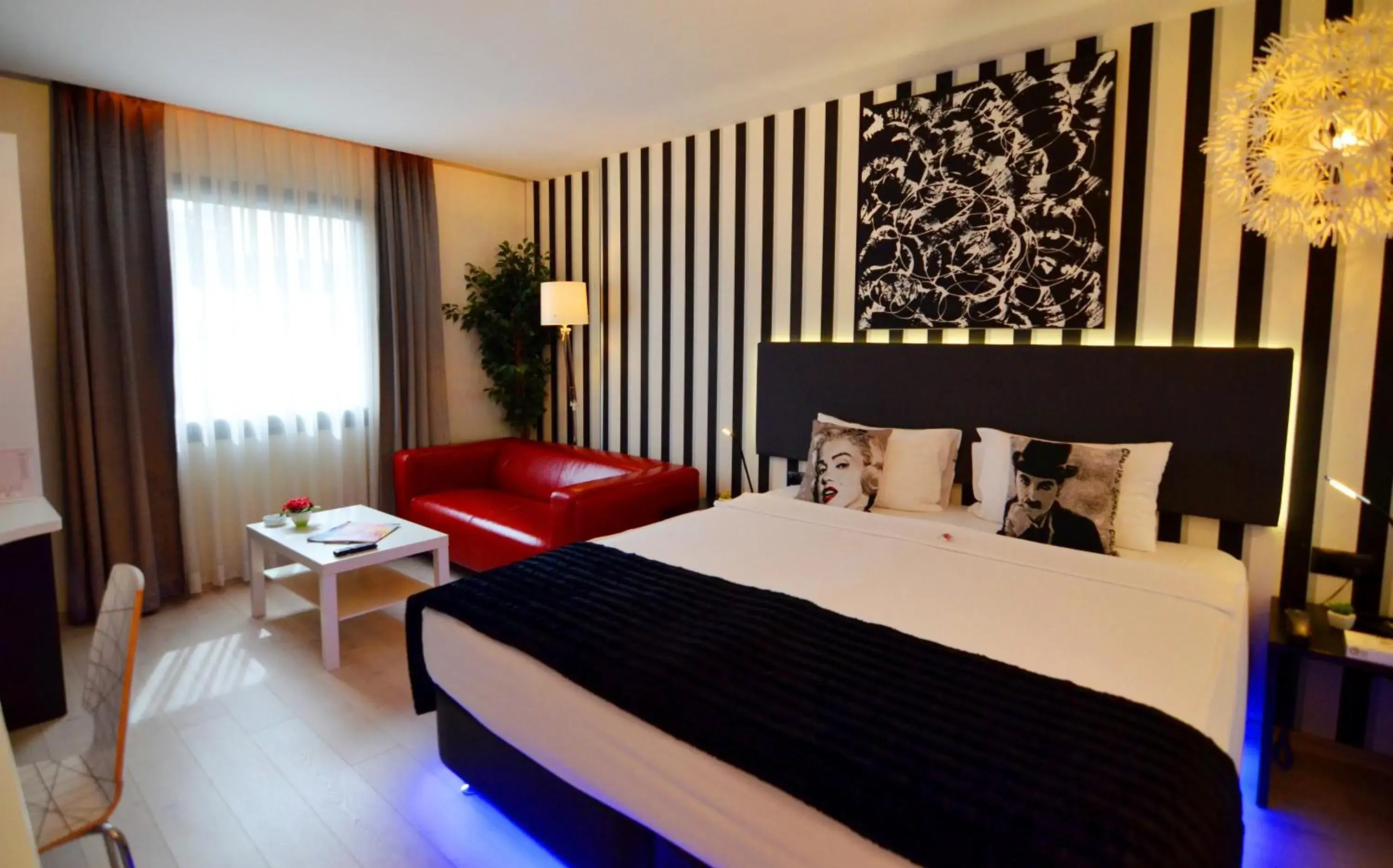 Bed, Room Photo in Tempo Fair Suites