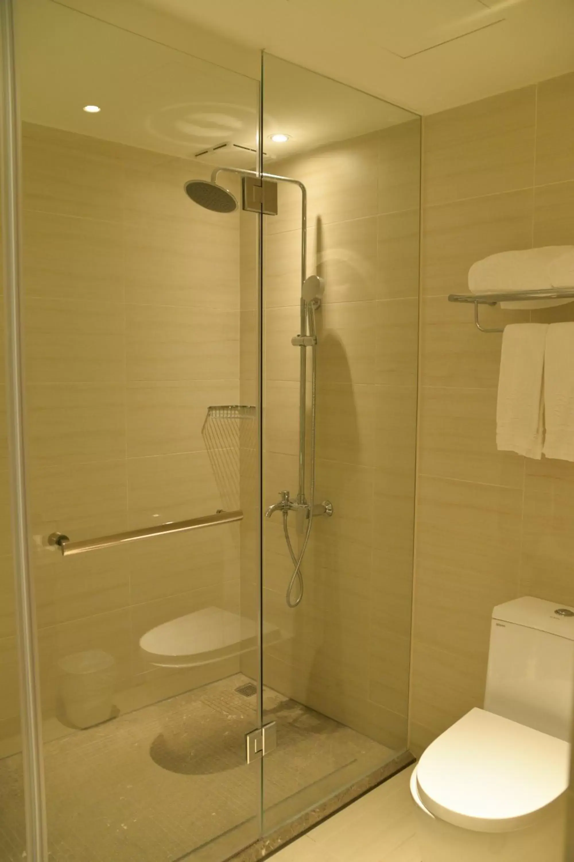Bathroom in Hotel Midtown Richardson
