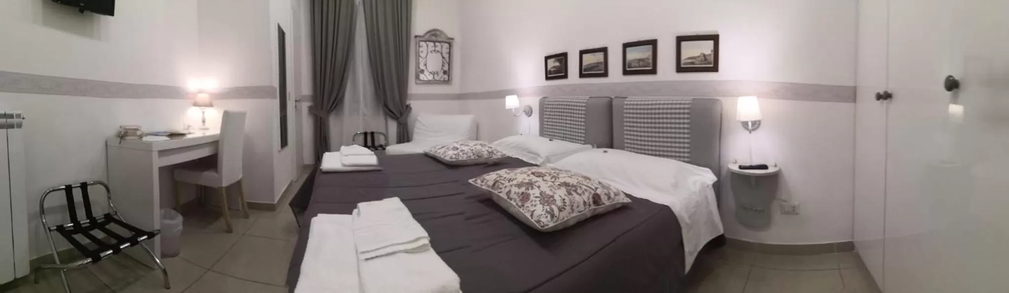 Bedroom, Bed in Guantai 30