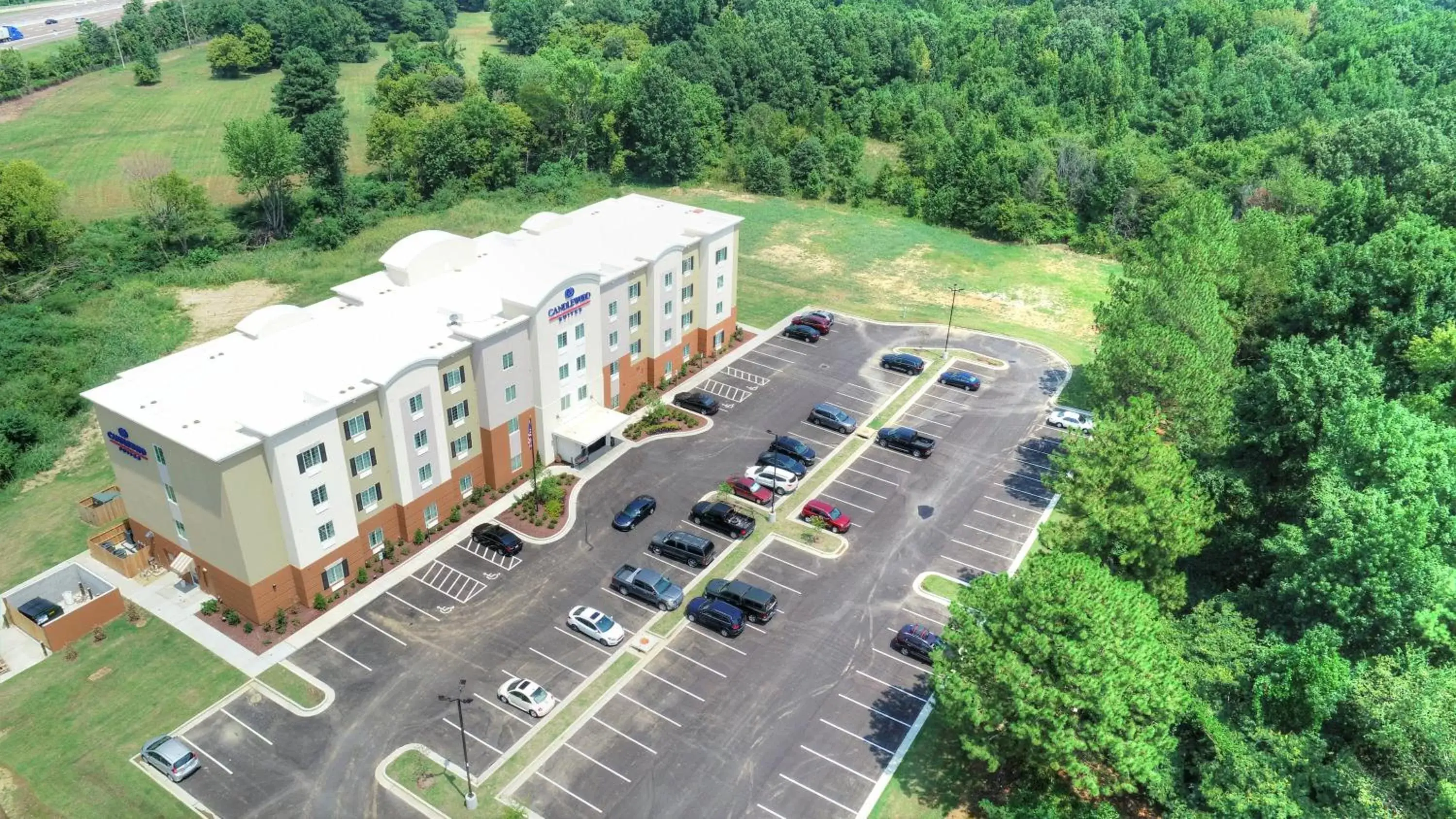 Property building, Bird's-eye View in Candlewood Suites - Memphis East, an IHG Hotel