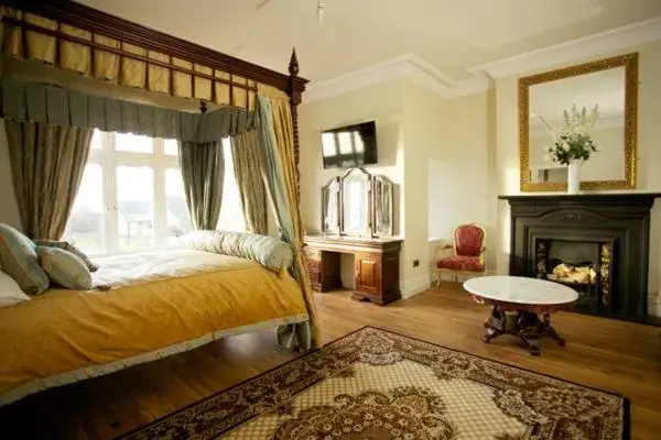 Bedroom in St Columbs House