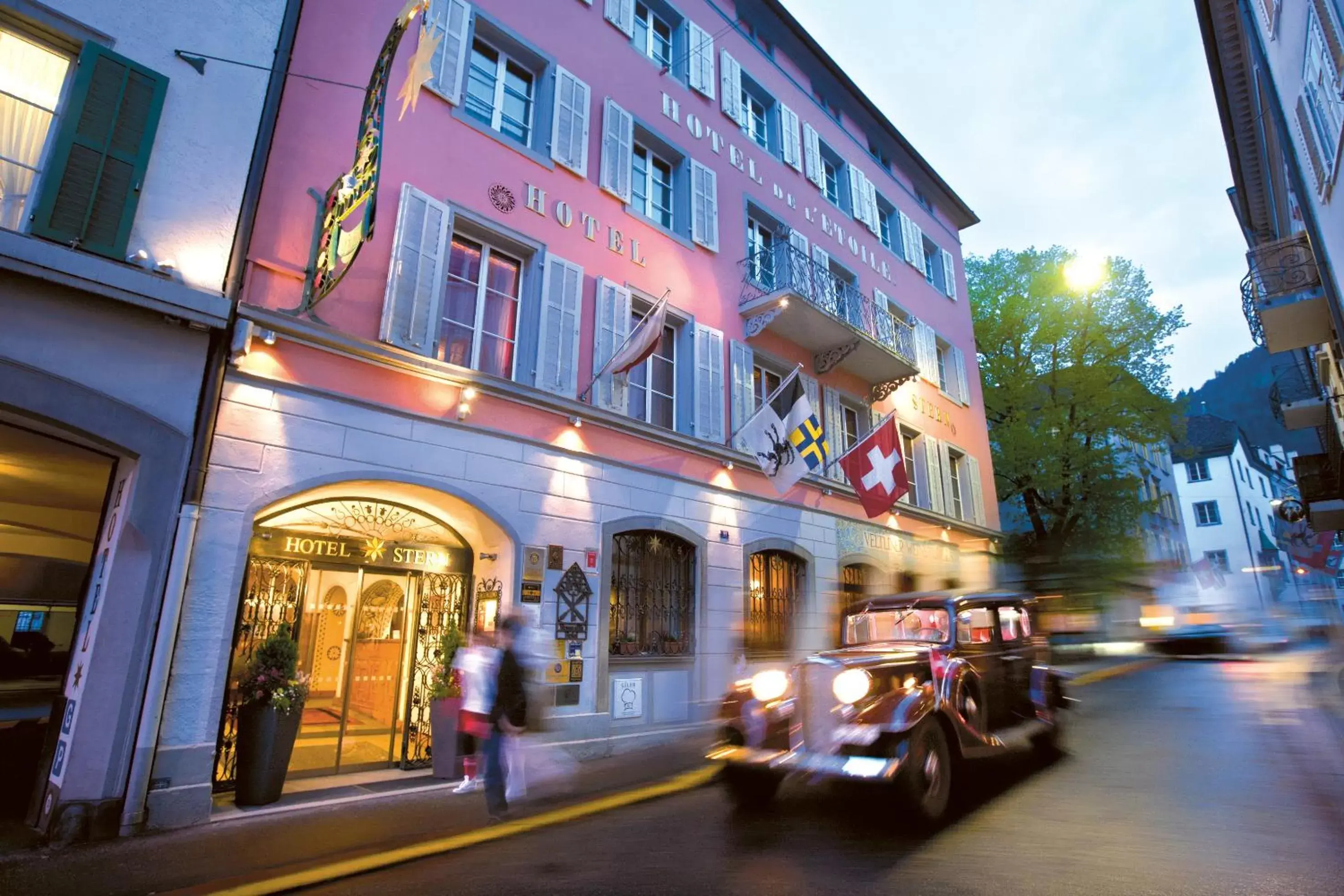 Facade/entrance, Property Building in Hotel Stern Chur