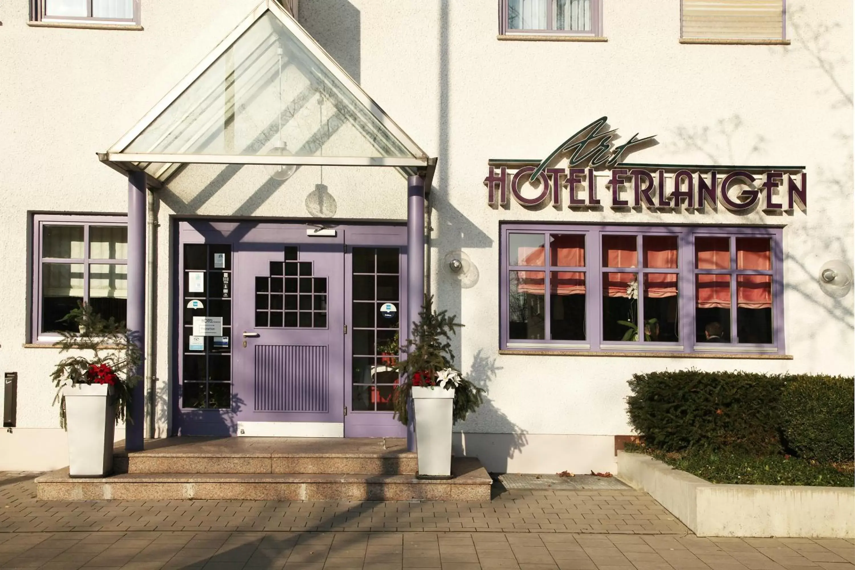 Facade/entrance in Art-Hotel Erlangen Facade/entrance in Art-Hotel Erlangen